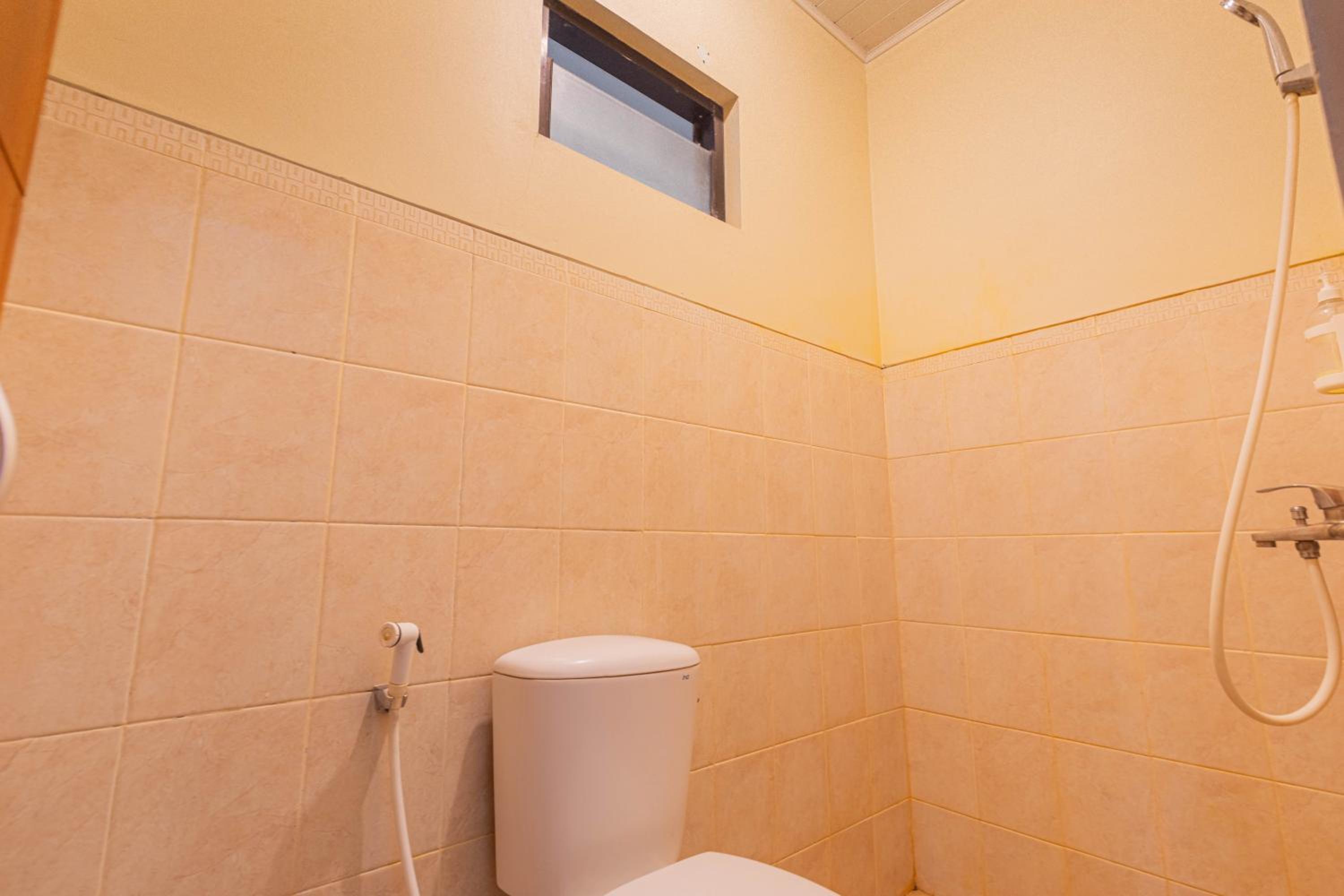 Standard Double or Twin Room - Photo 5