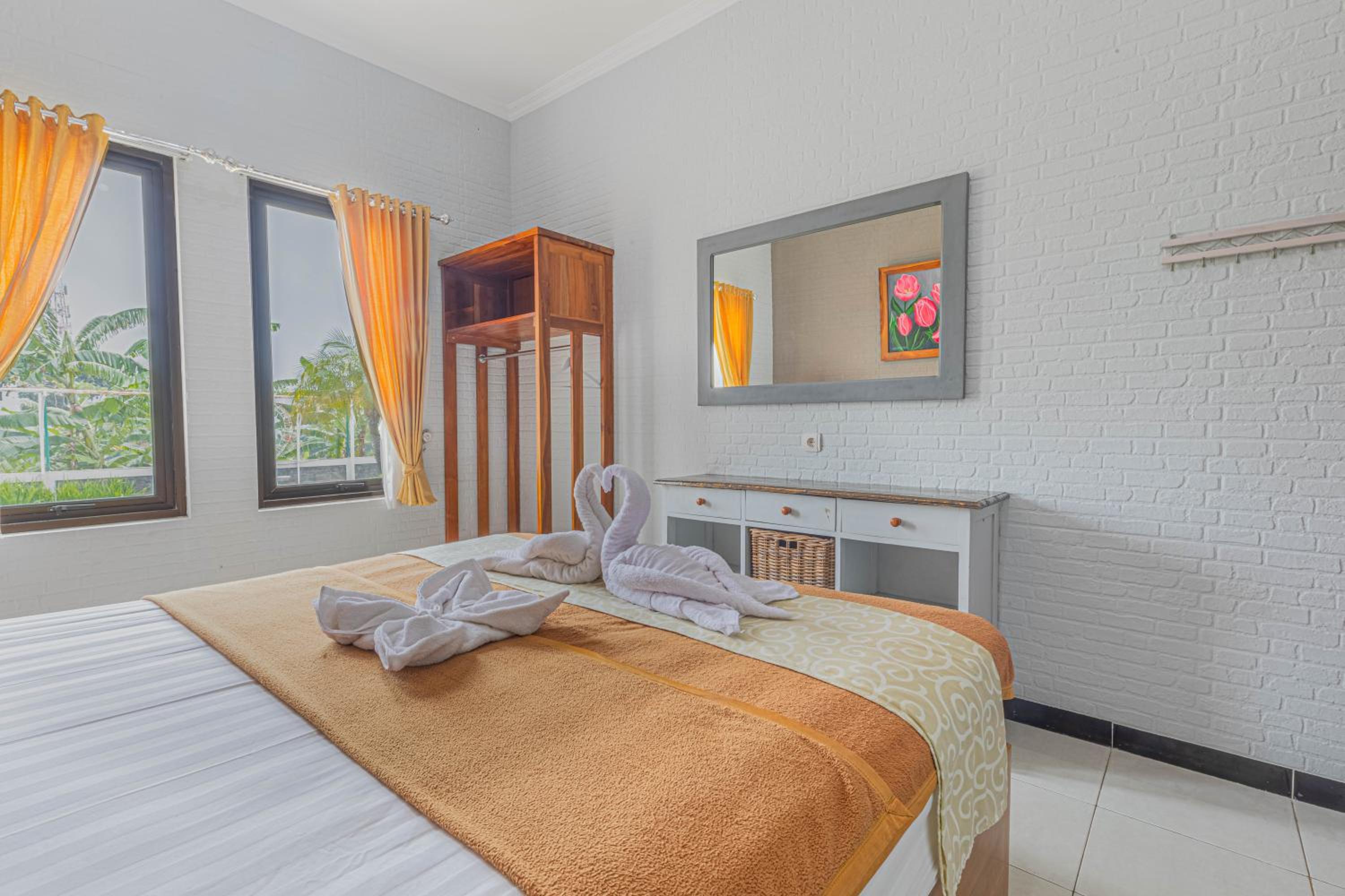 Two-Bedroom Villa - Photo 5