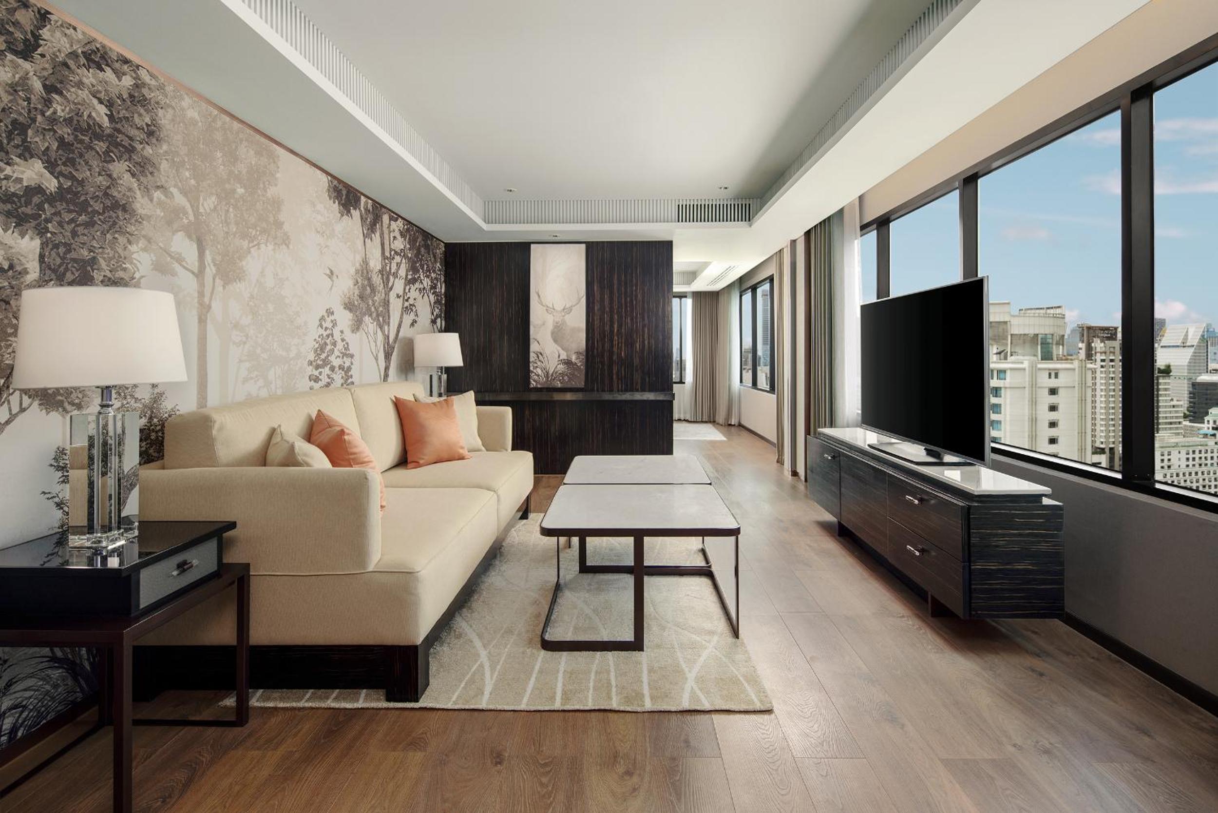 One-Bedroom Executive King Suite - Lounge Access