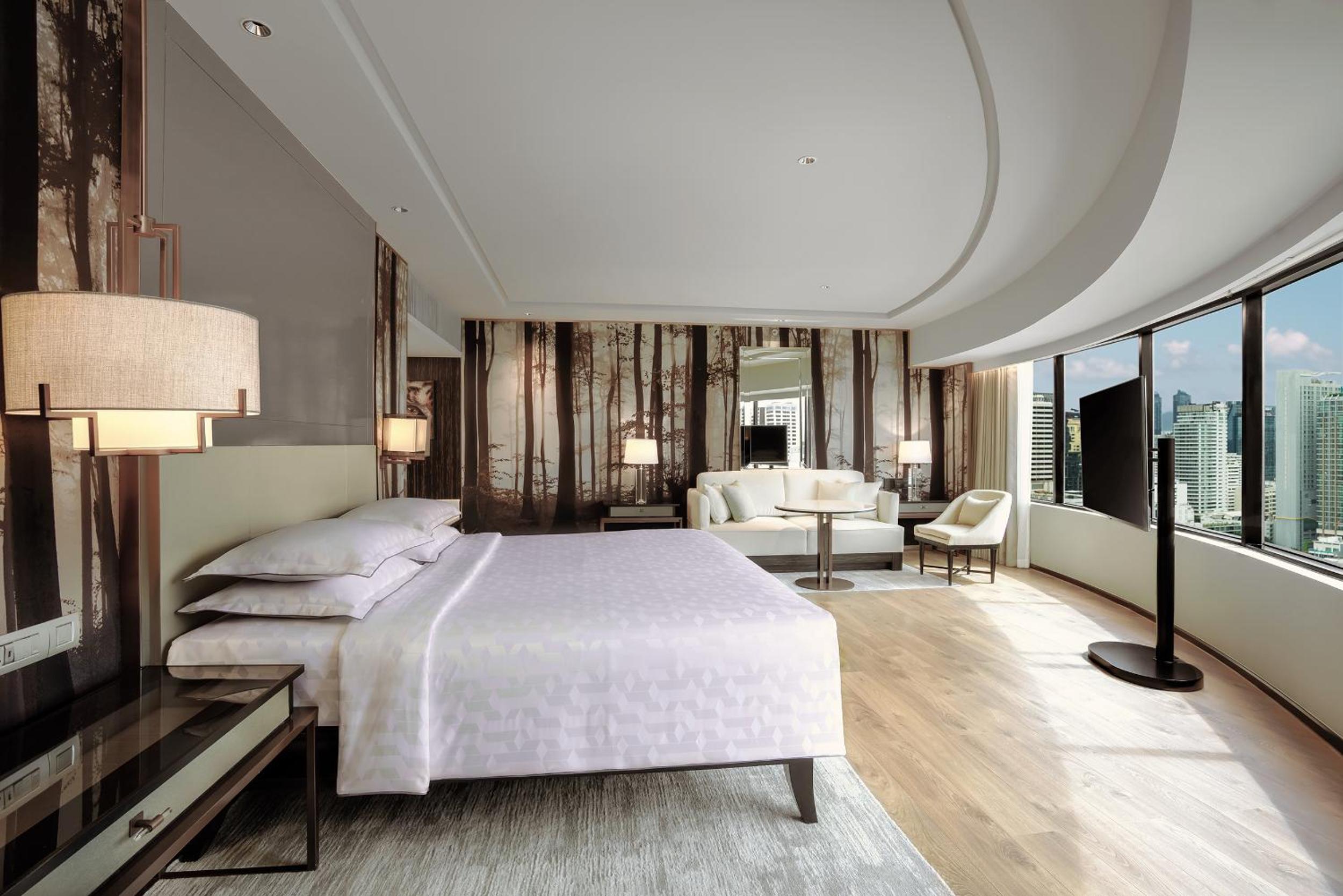 One-Bedroom Executive King Suite - Lounge Access