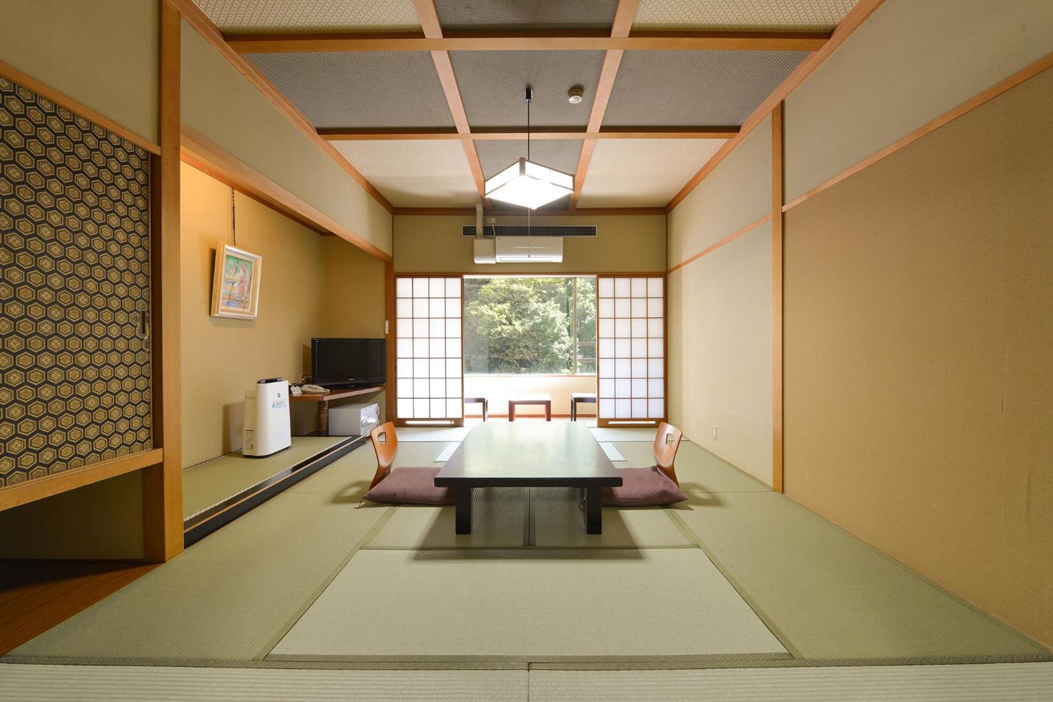 Japanese-Style Room