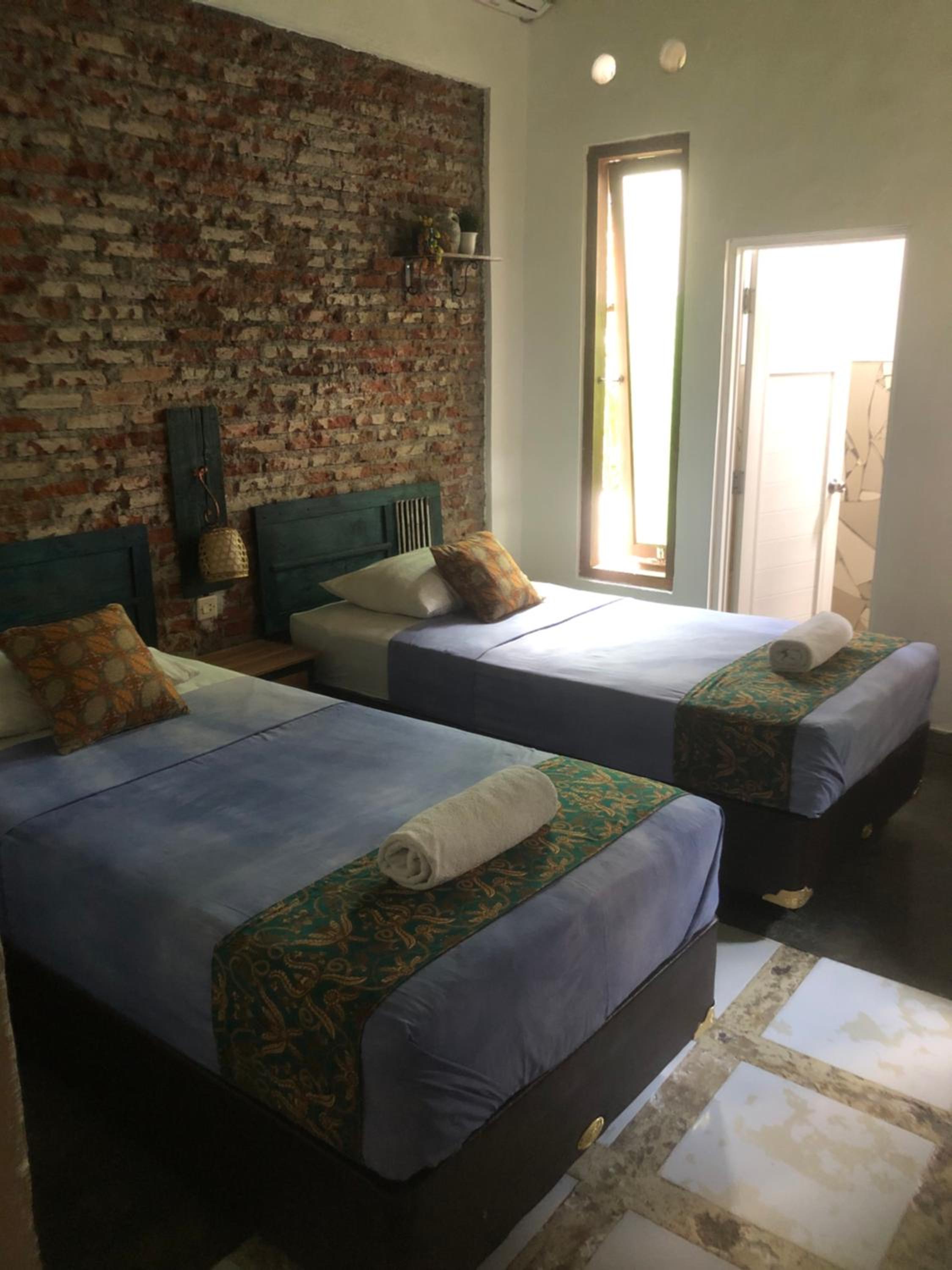 Twin Room with Private Bathroom