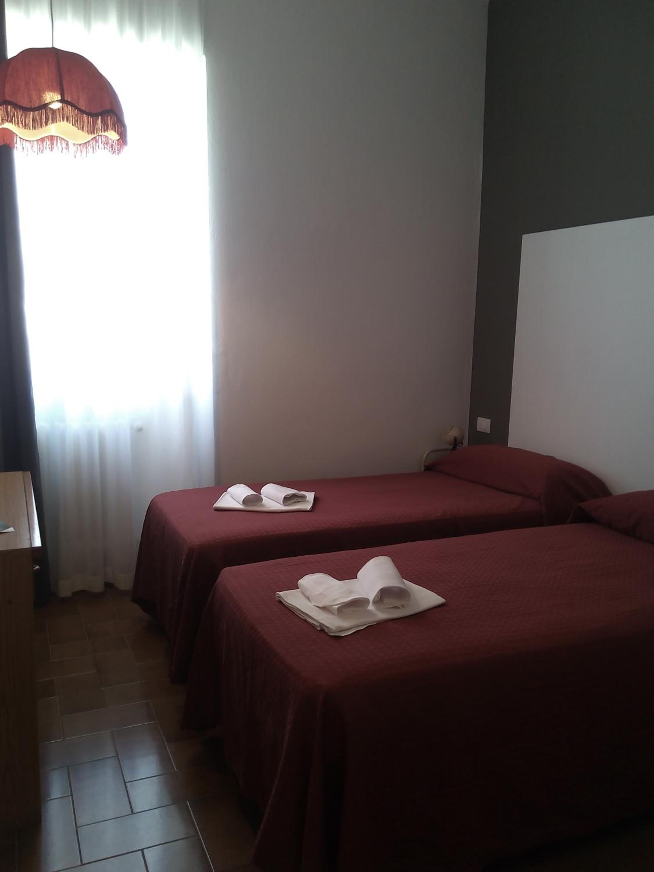 Economy Double Or Twin Room photo 1