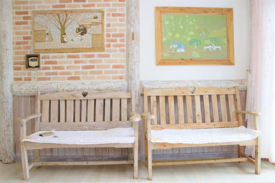 One-Bedroom House - Photo 6