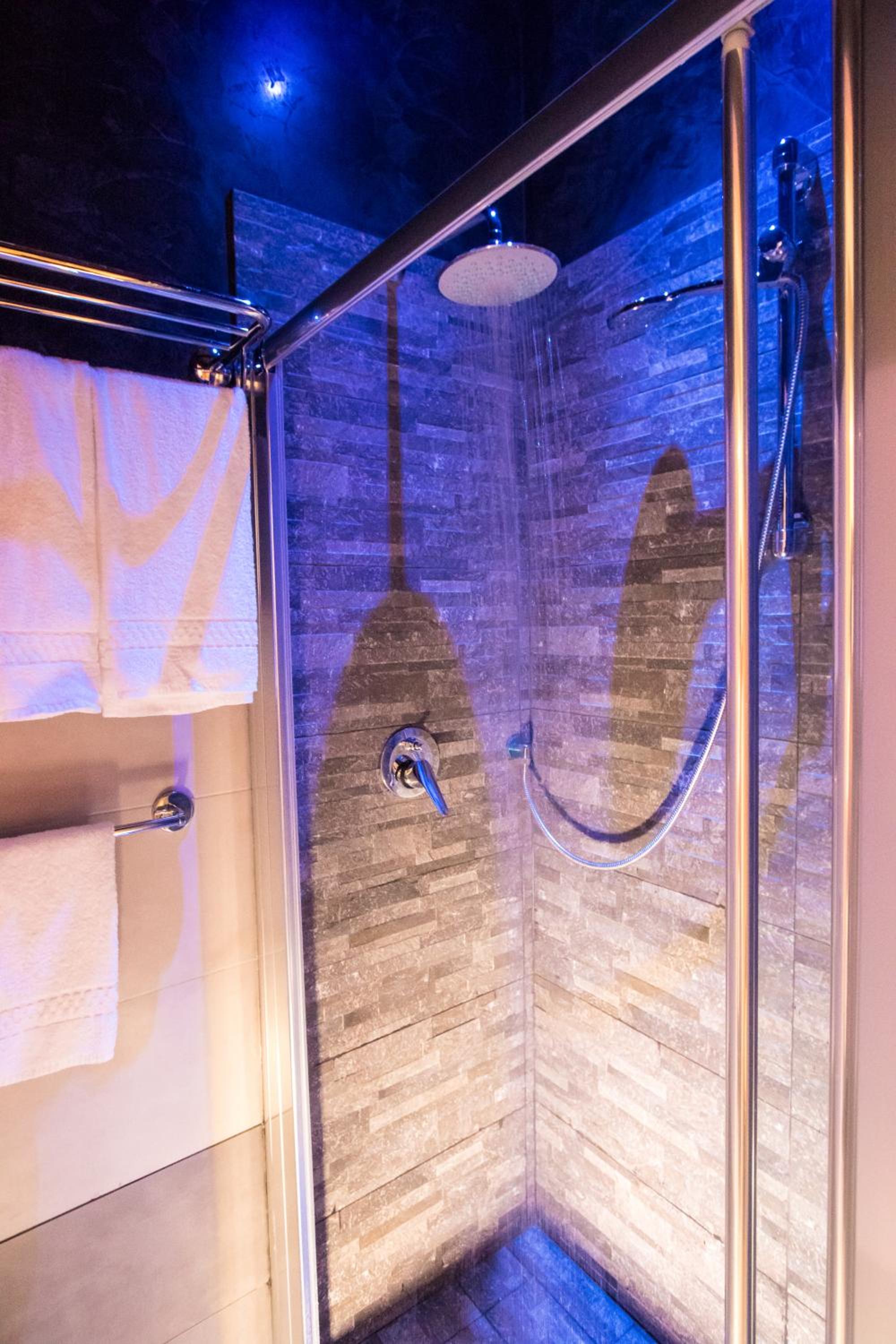 Deluxe Double or Twin Room with Balcony photo 2