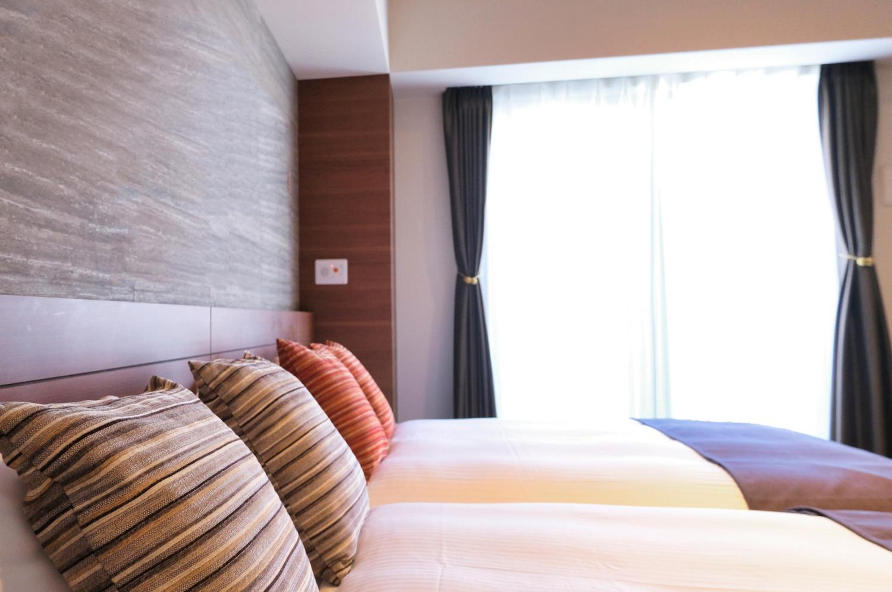 Japanese Western Room With Tatami Area