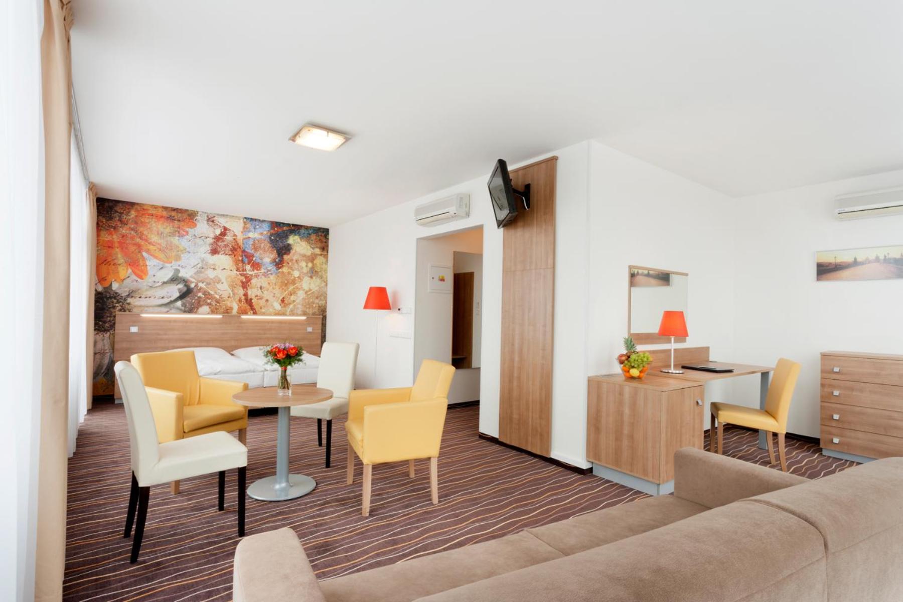 Executive Room