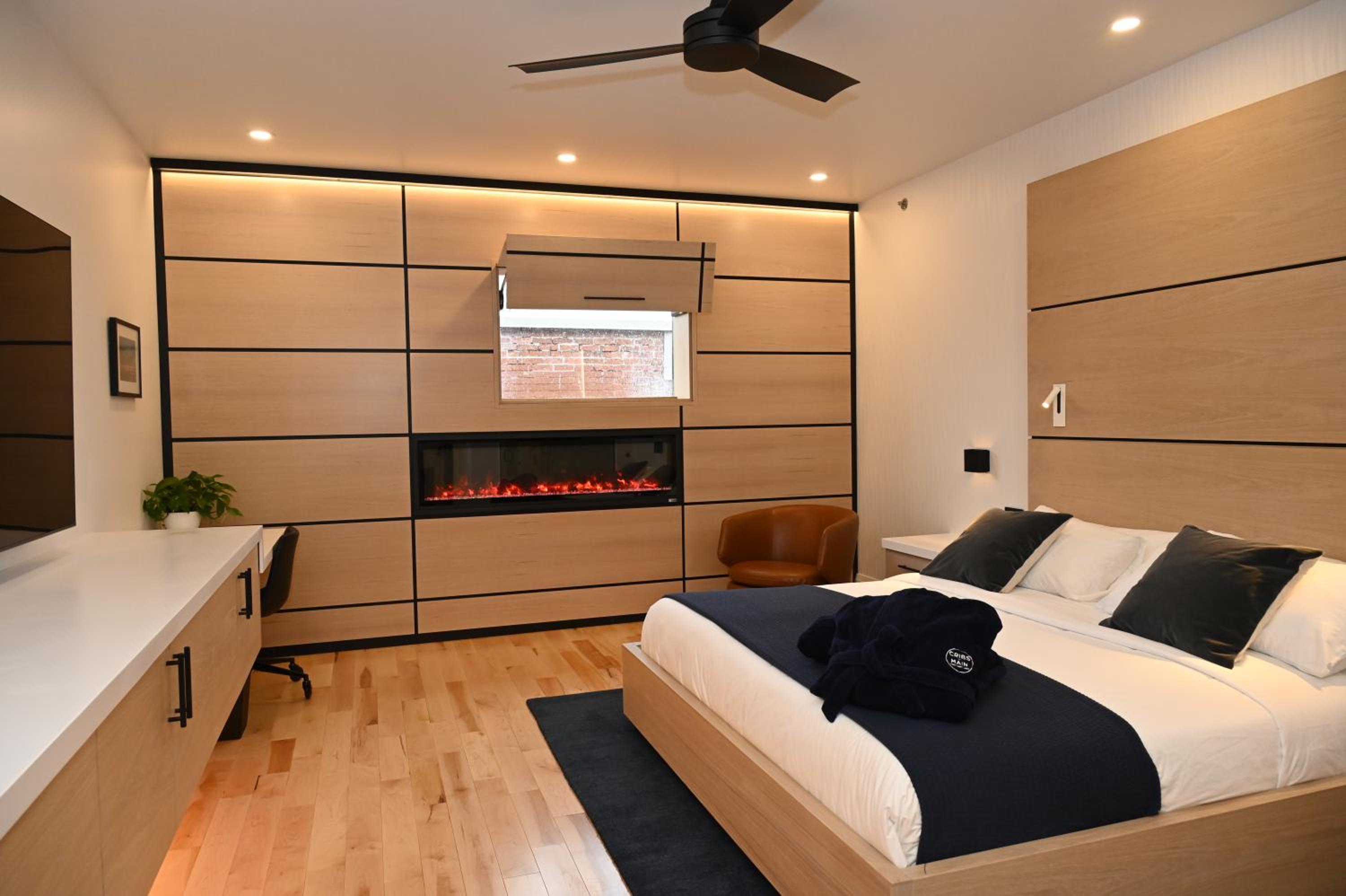 Cribs on Main, Billede 19
