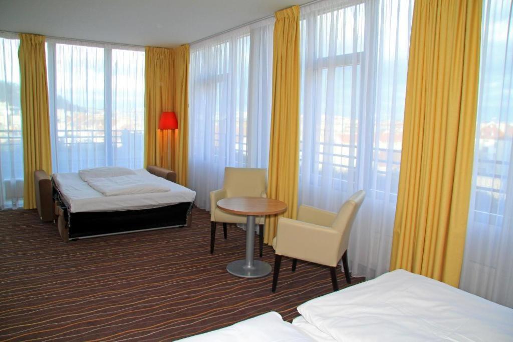 Twin Room with Extra Bed