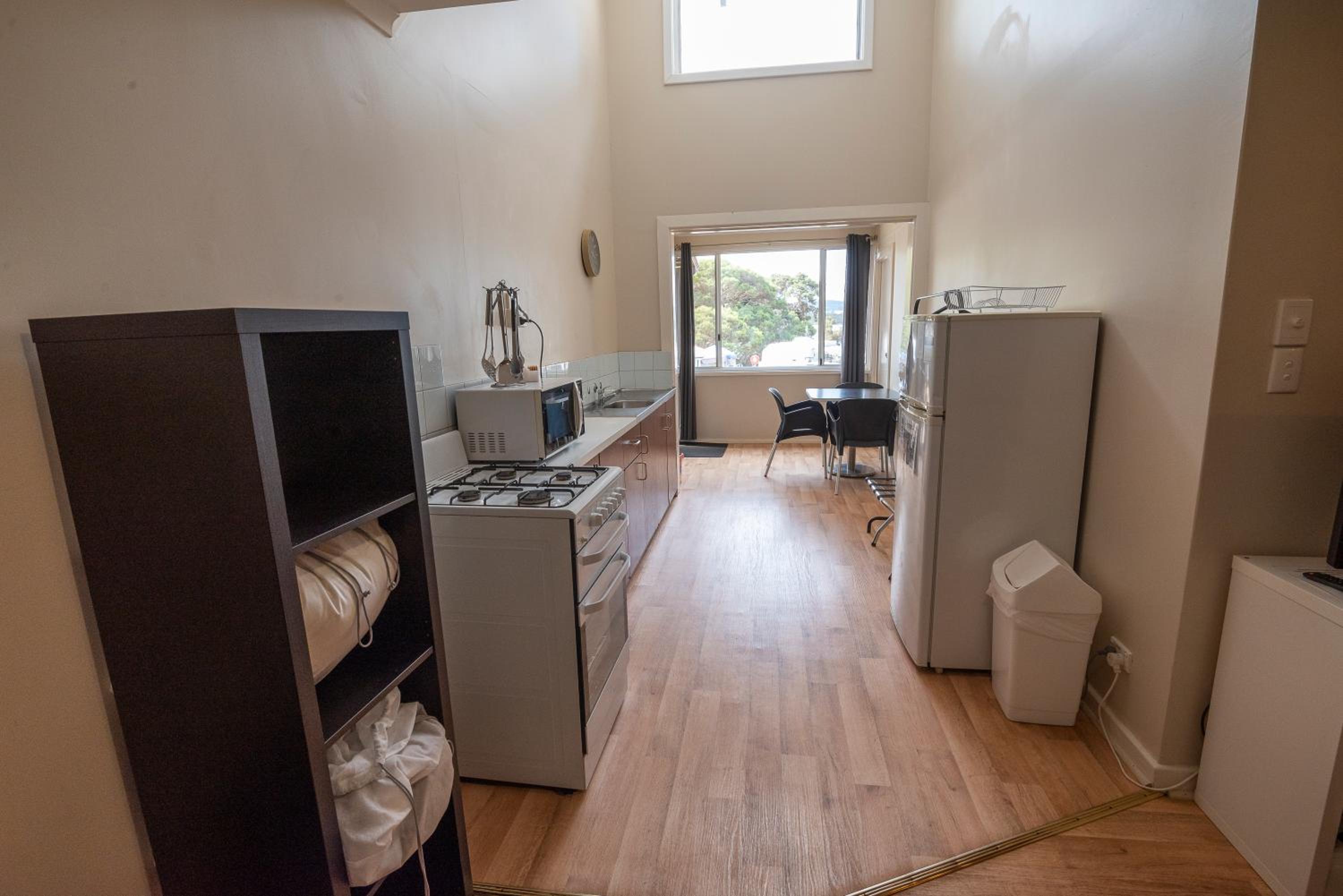 One-Bedroom Apartment - Photo 12