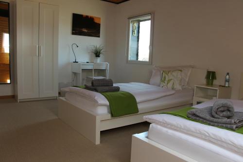 Standard Twin Room with Shared Bathroom photo 1