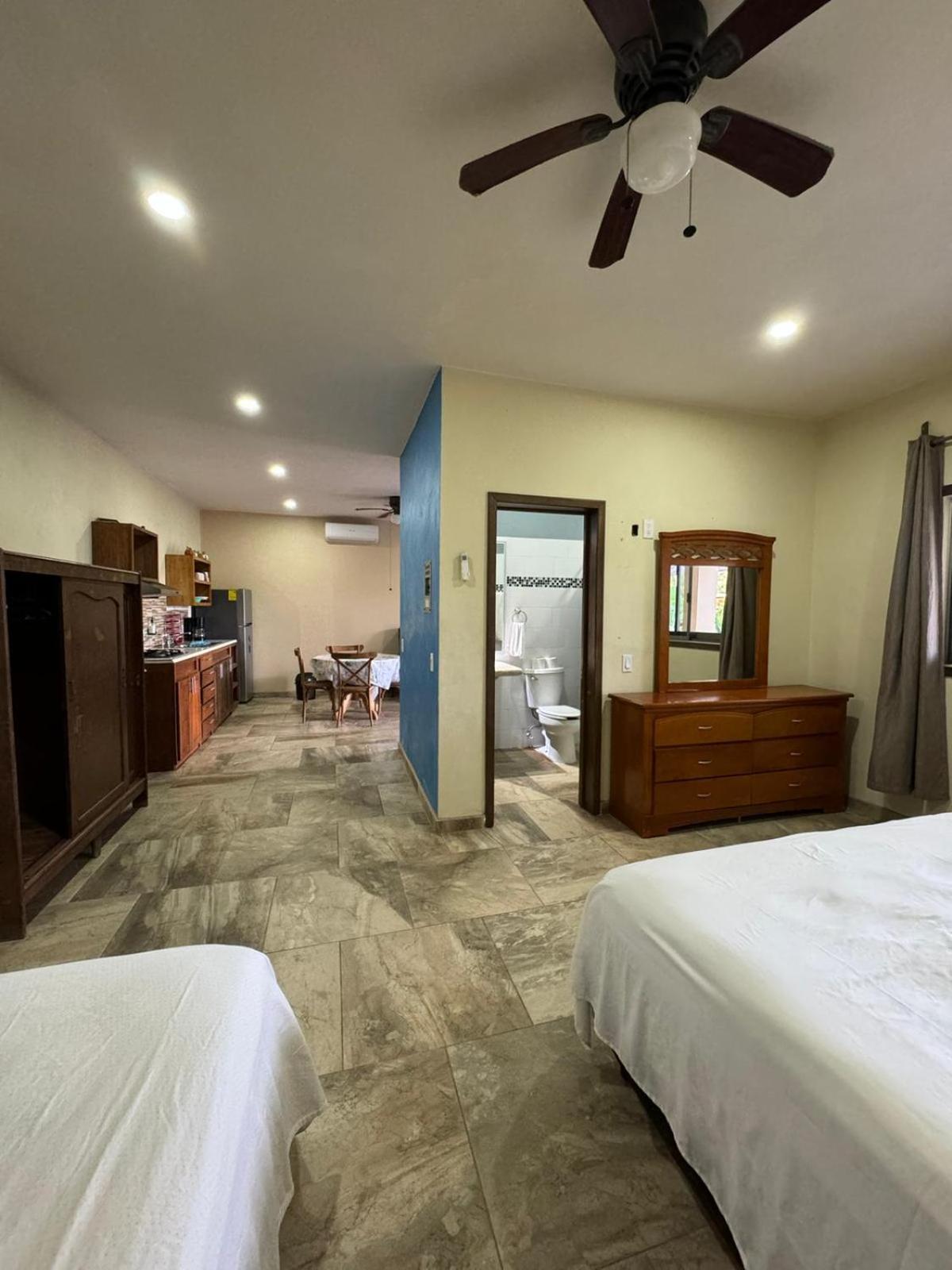 One-Bedroom Apartment - Photo 14
