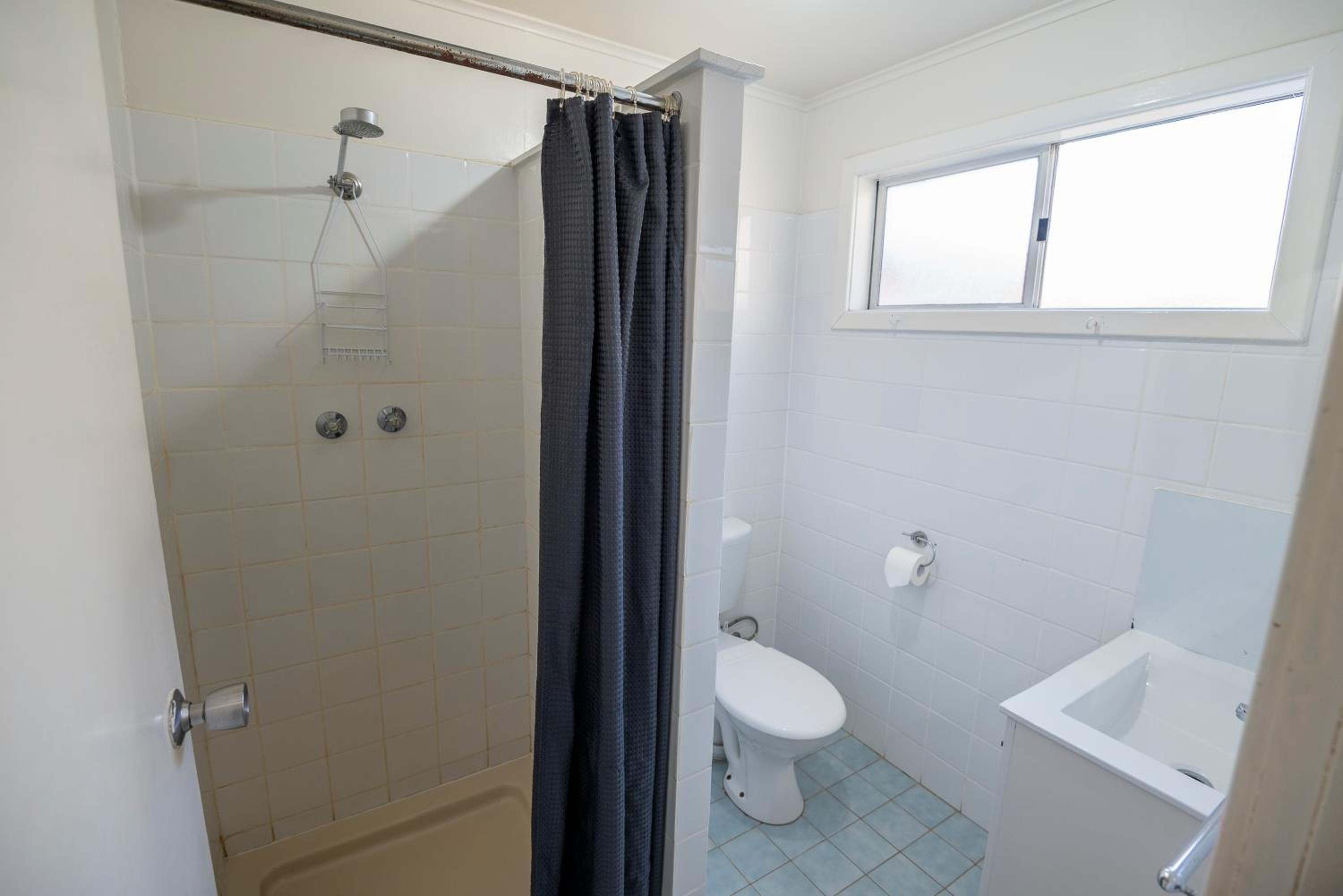 Two-Bedroom Apartment - Photo 5