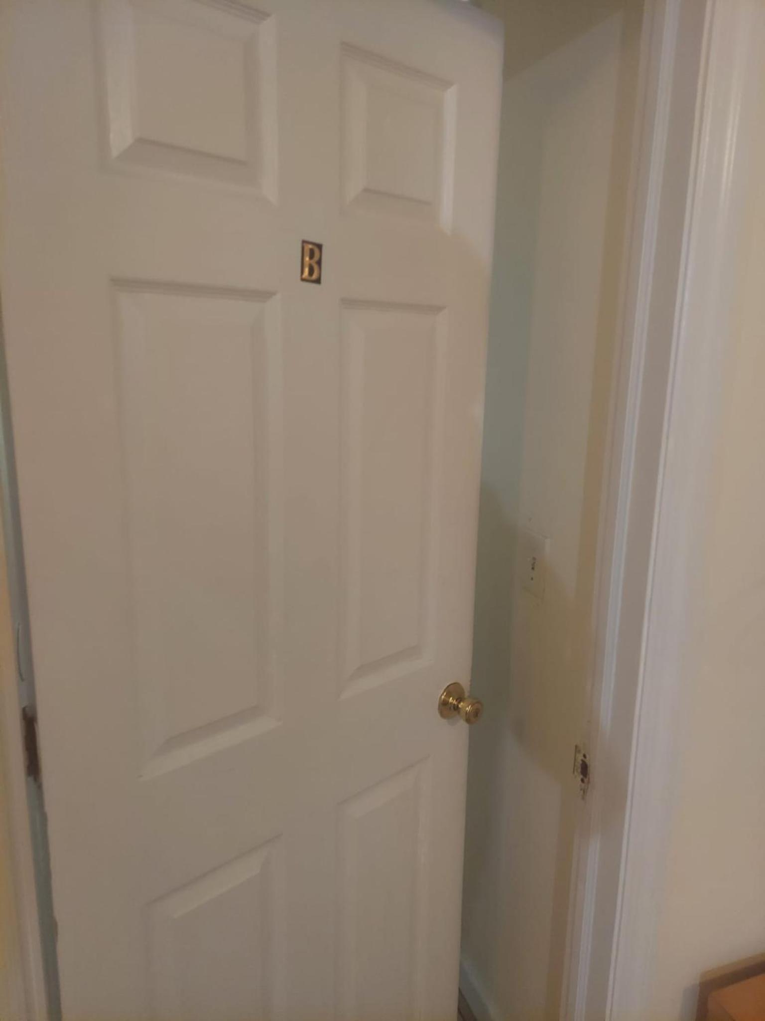 Queen Room photo 3