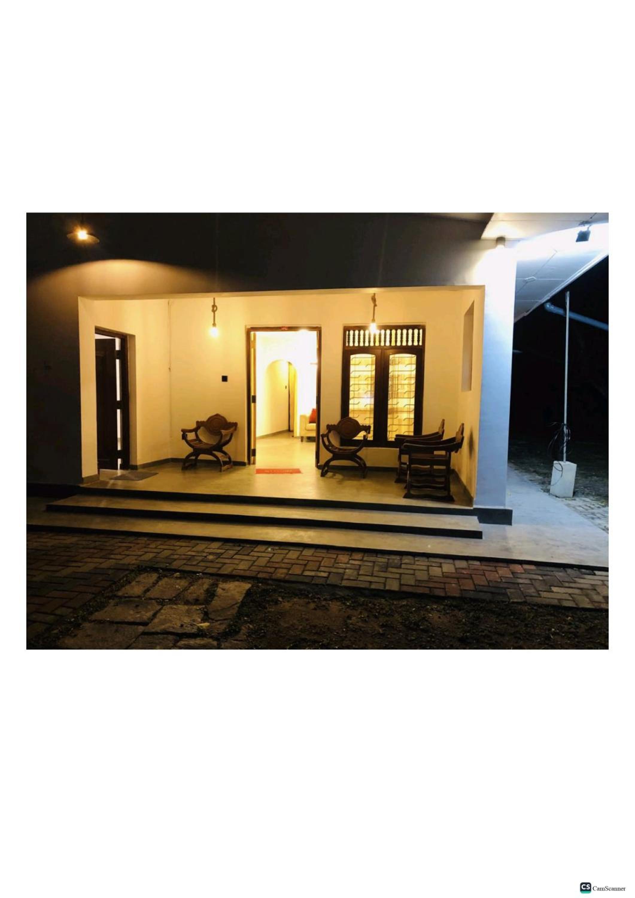 Deluxe Double Room (2 Adults + 1 Child)