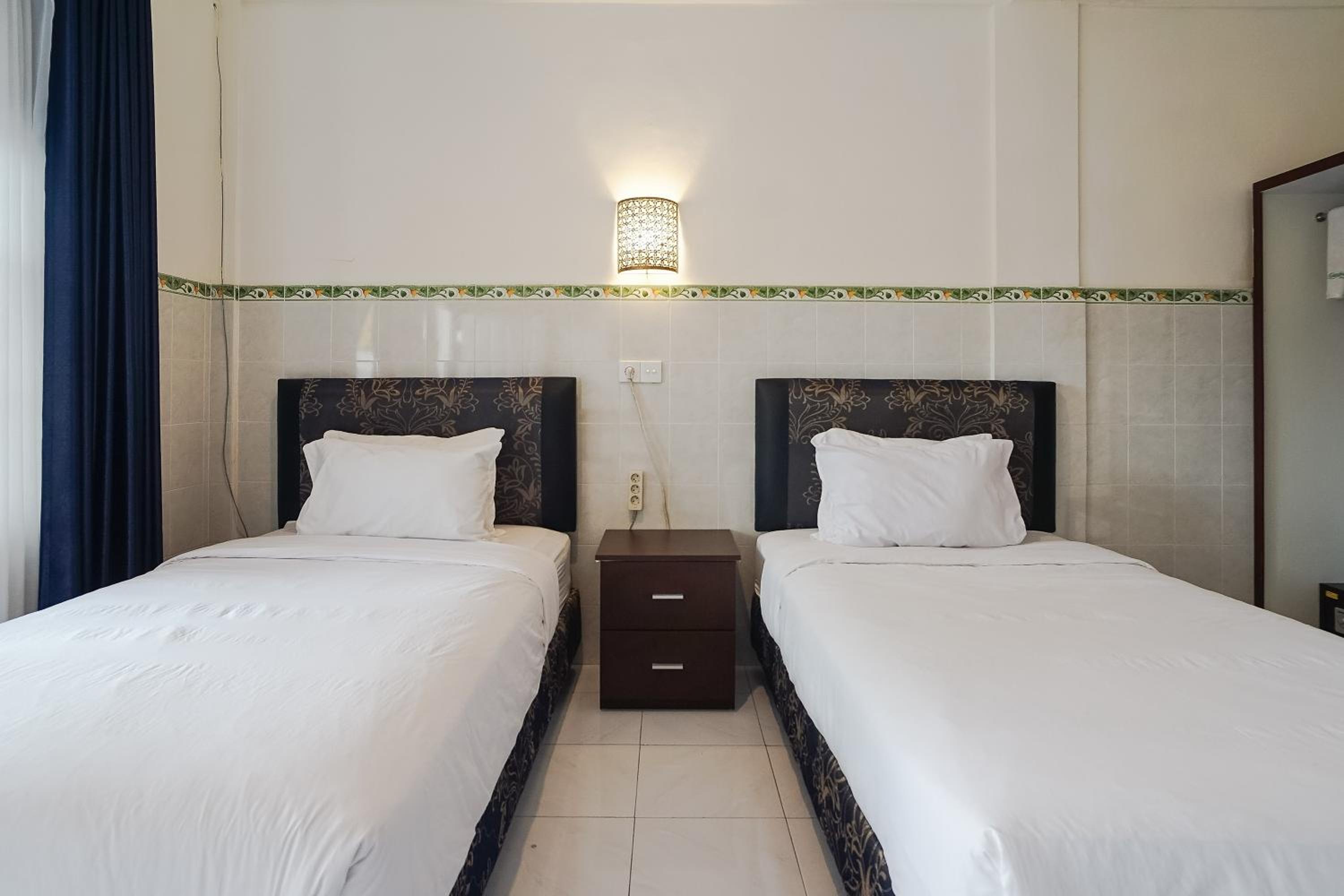 Deluxe Twin Room photo 3
