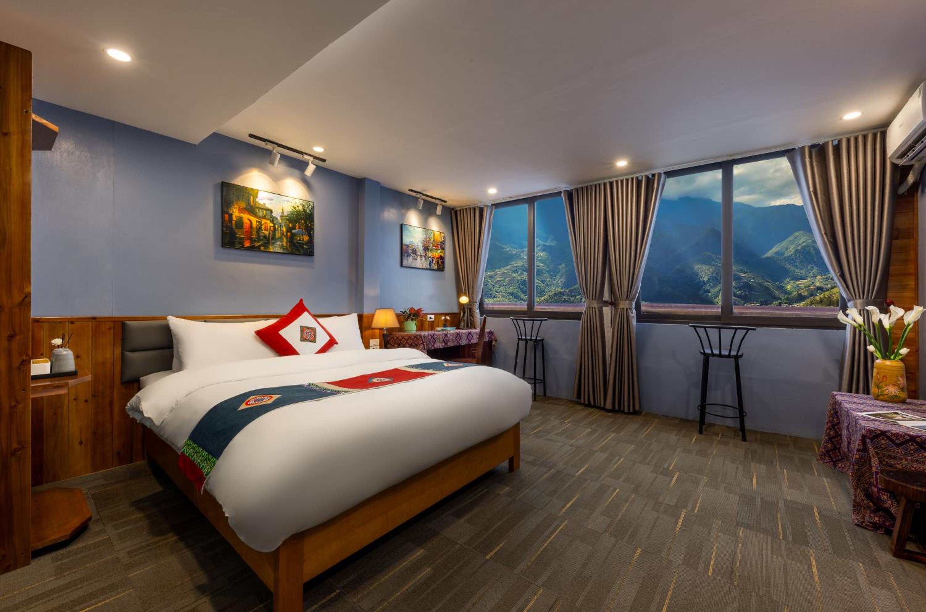 Junior Suite With Mountain View photo 1