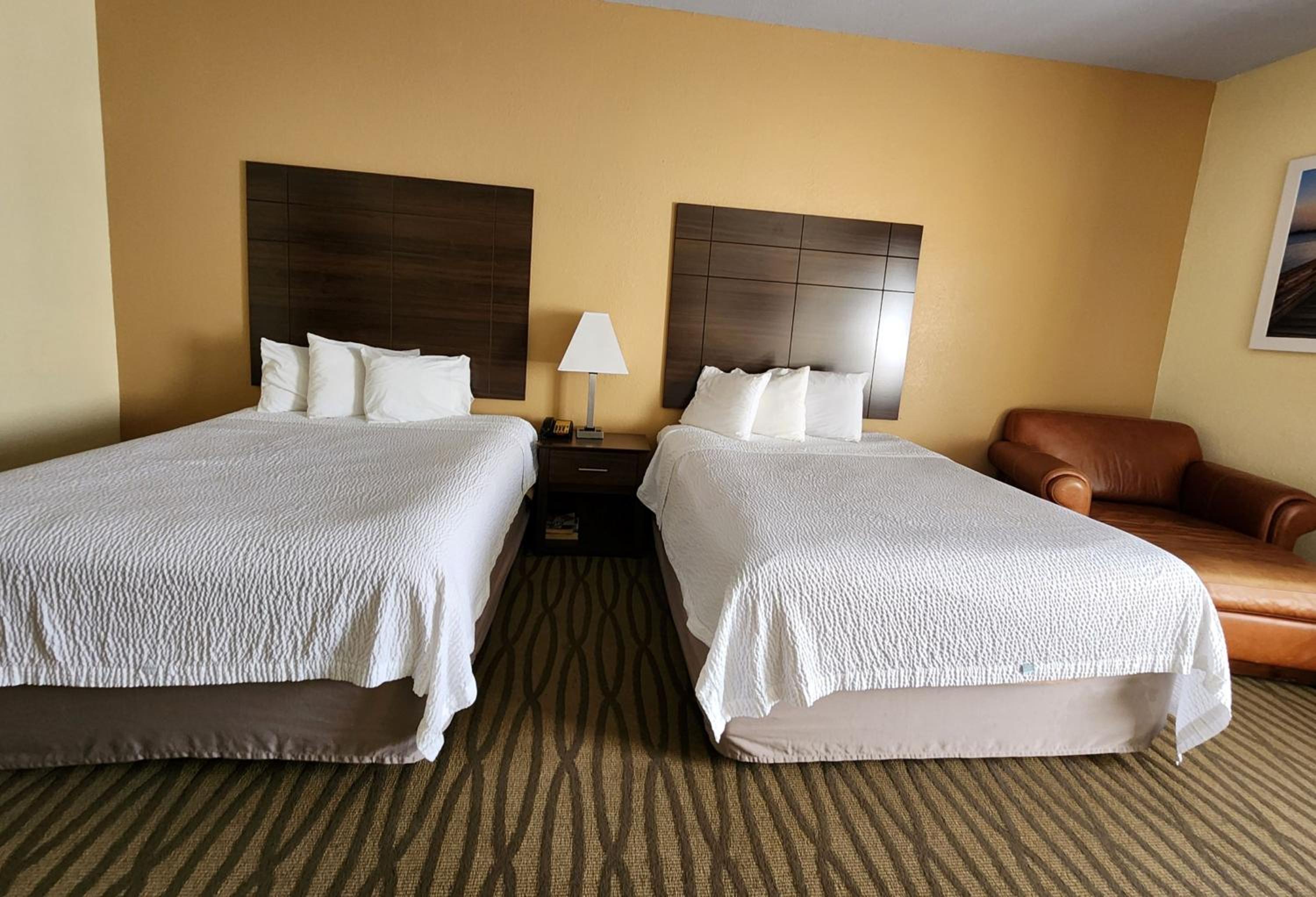 2 Queen Beds | Suite, Non-Smoking, Micfridge - Photo 7
