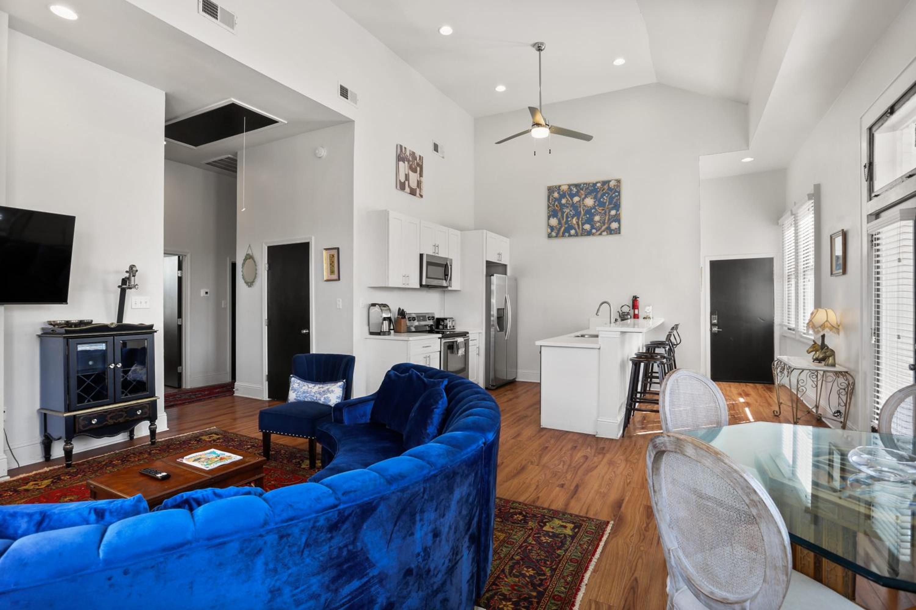 Apartment - Photo 5