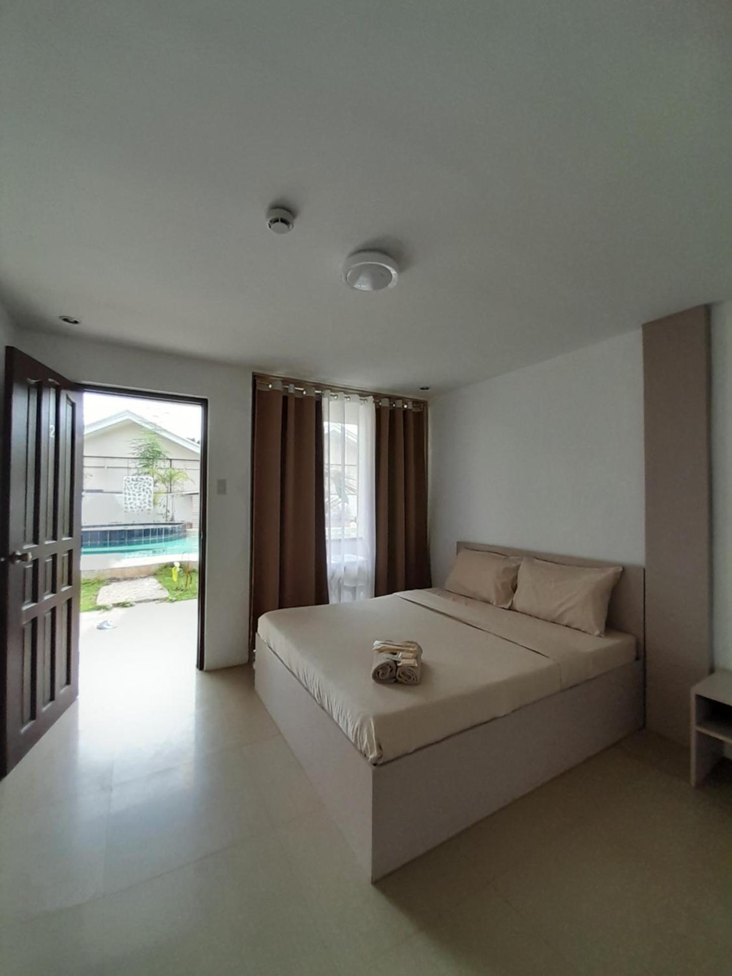 Deluxe Twin Room - Photo 8