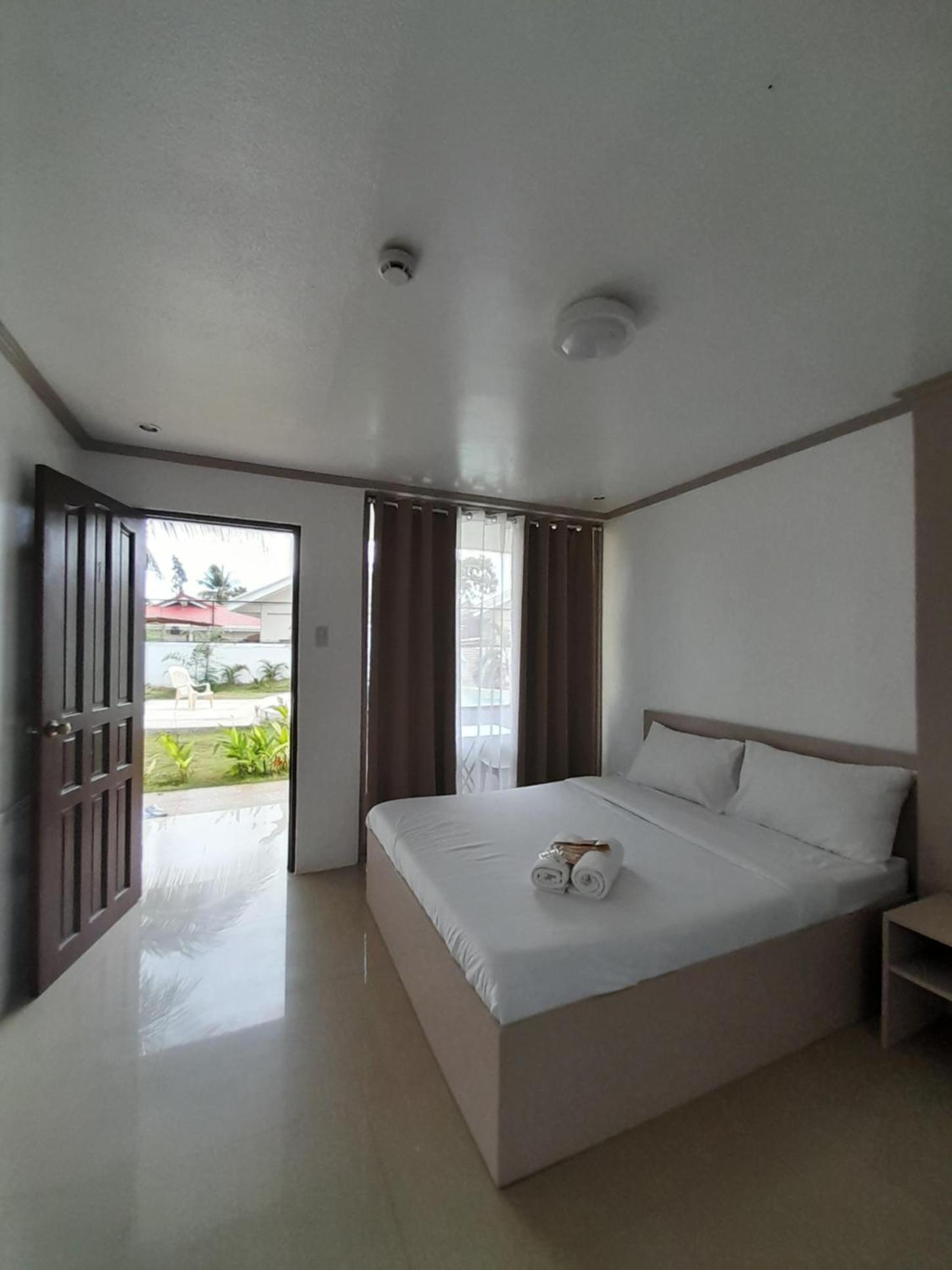 Deluxe Twin Room - Photo 2