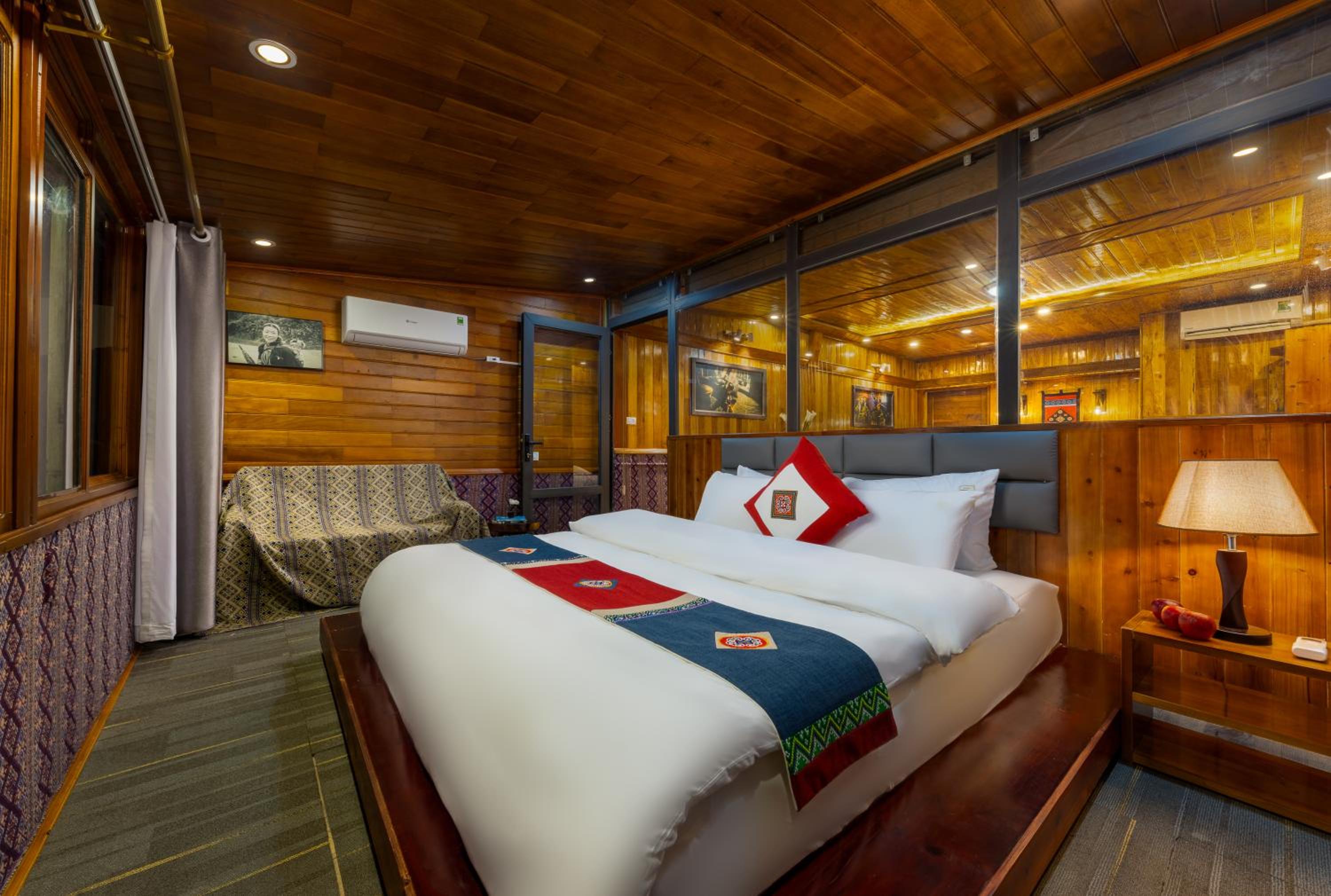 Suite With Mountain View photo 2