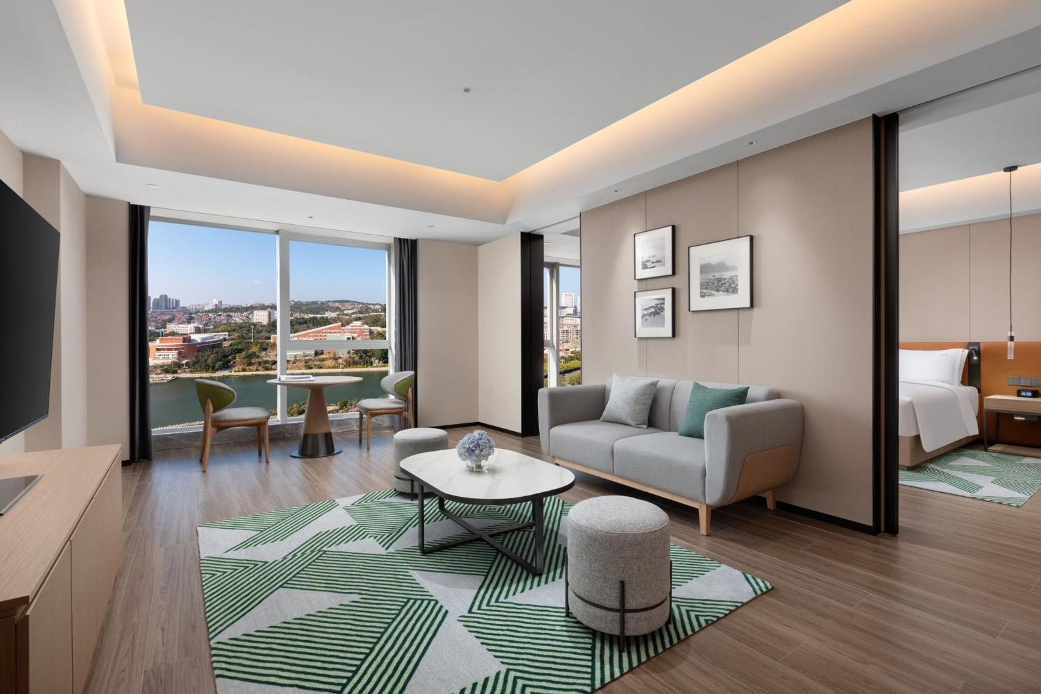 One-Bedroom Suite photo 2