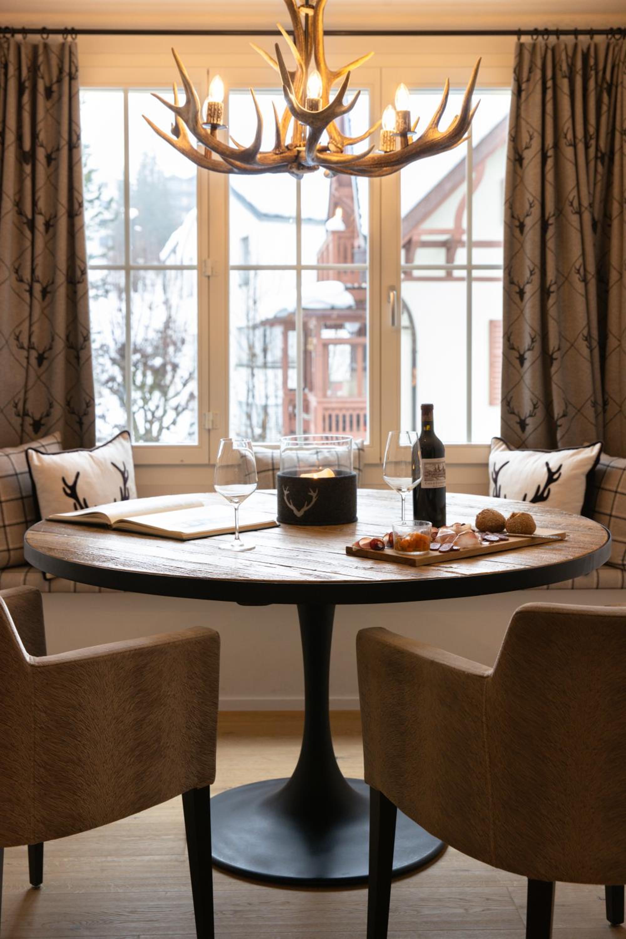 Alpine Suite - Photo 12