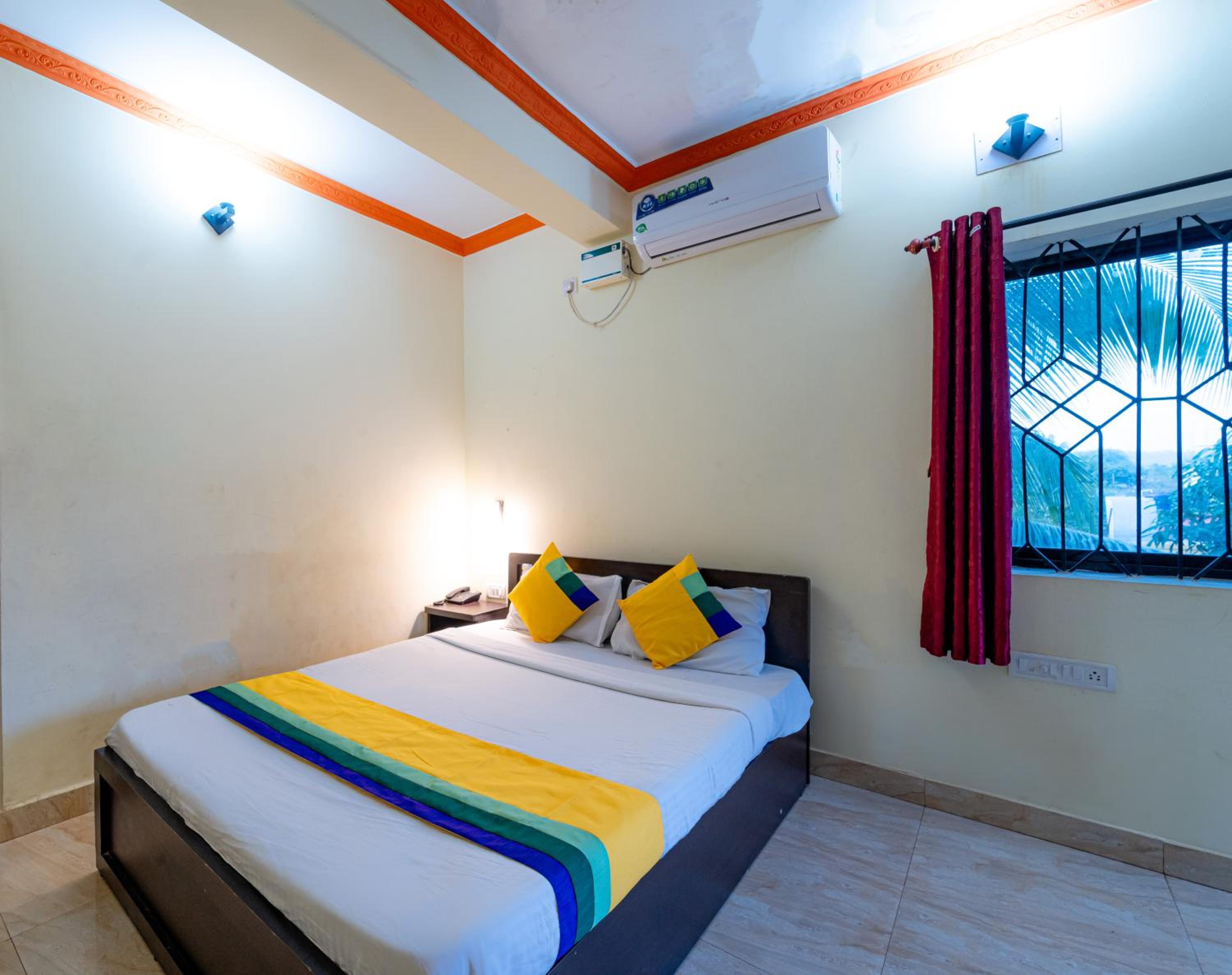 Economy Double Room photo 3