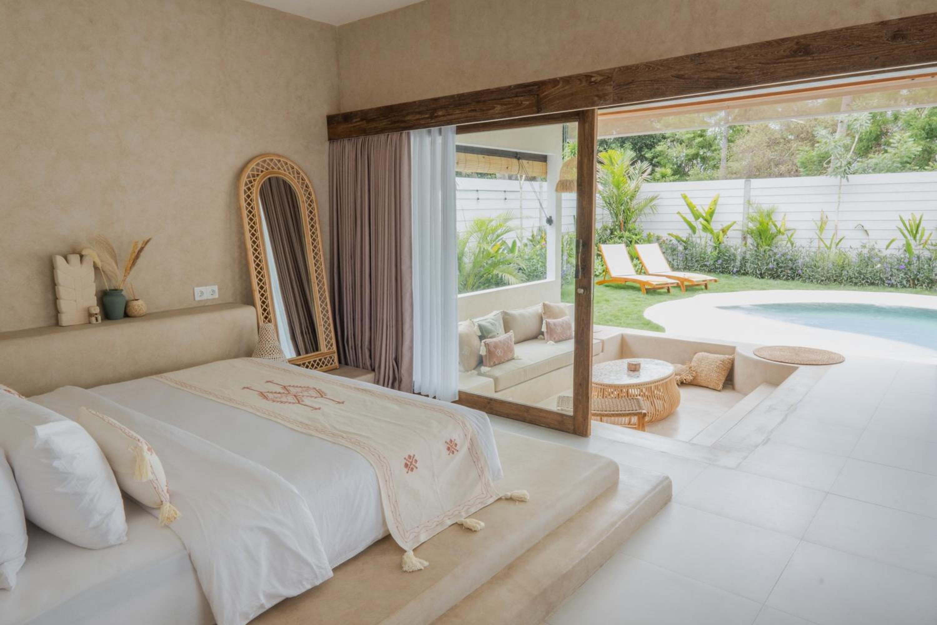 Villa with Private Pool photo 2