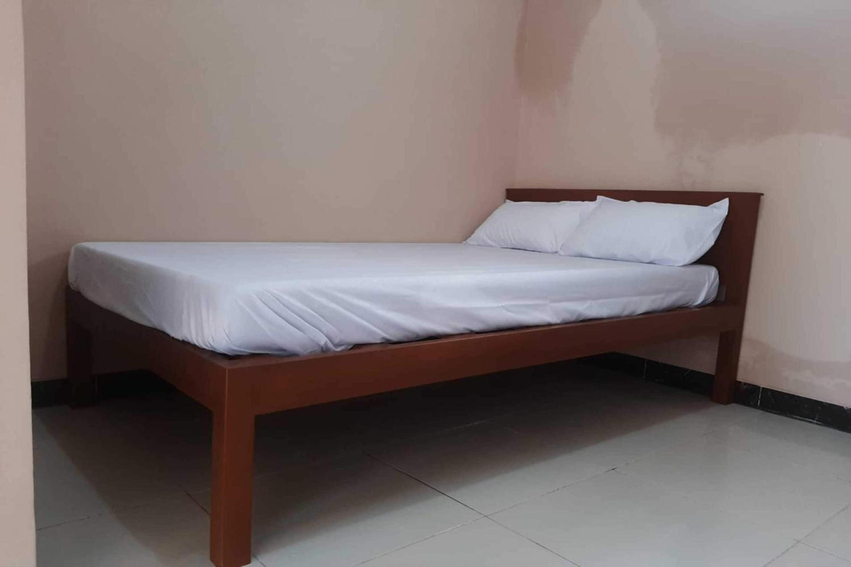 Budget Double Room - Photo 1