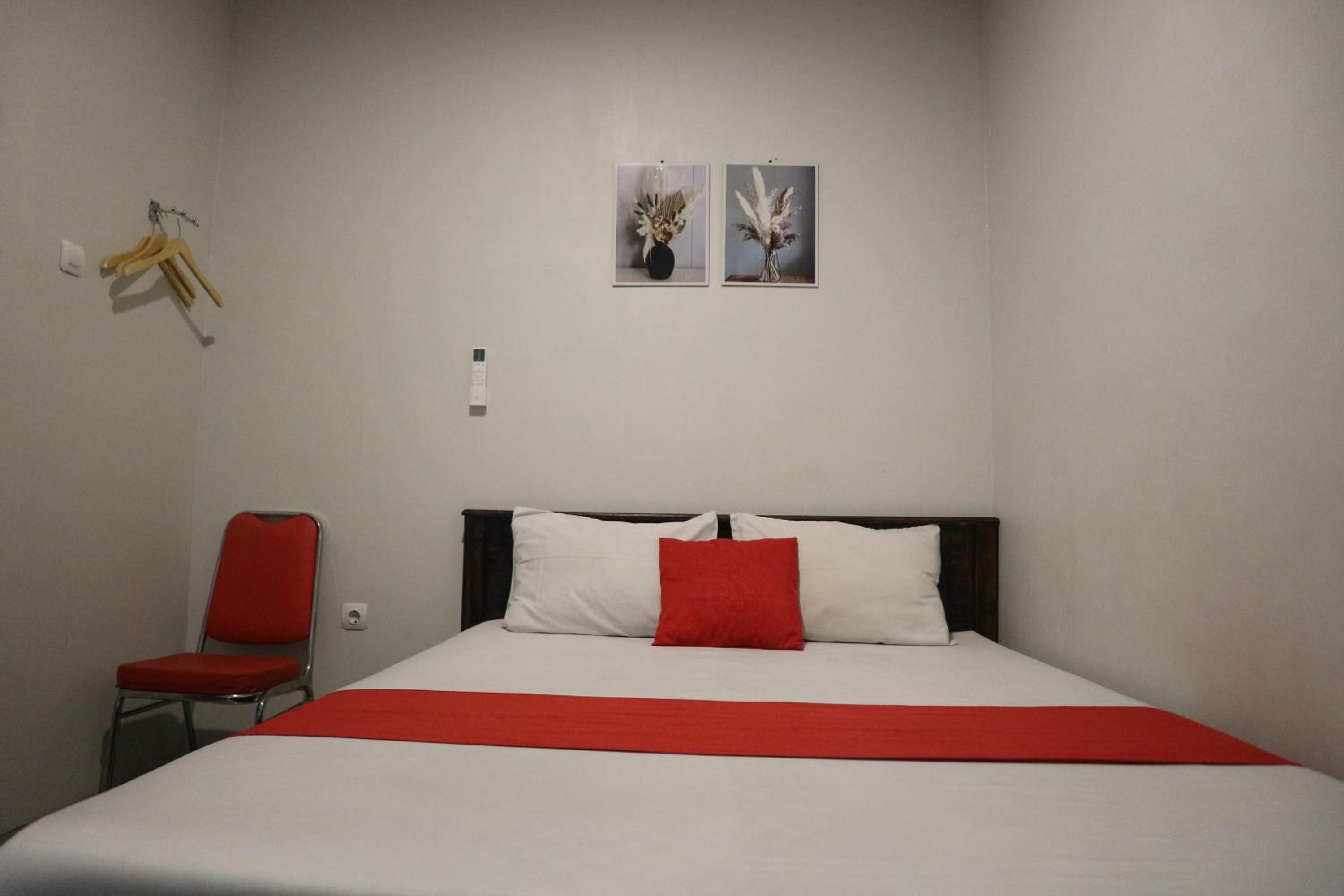 Double Room - Photo 1