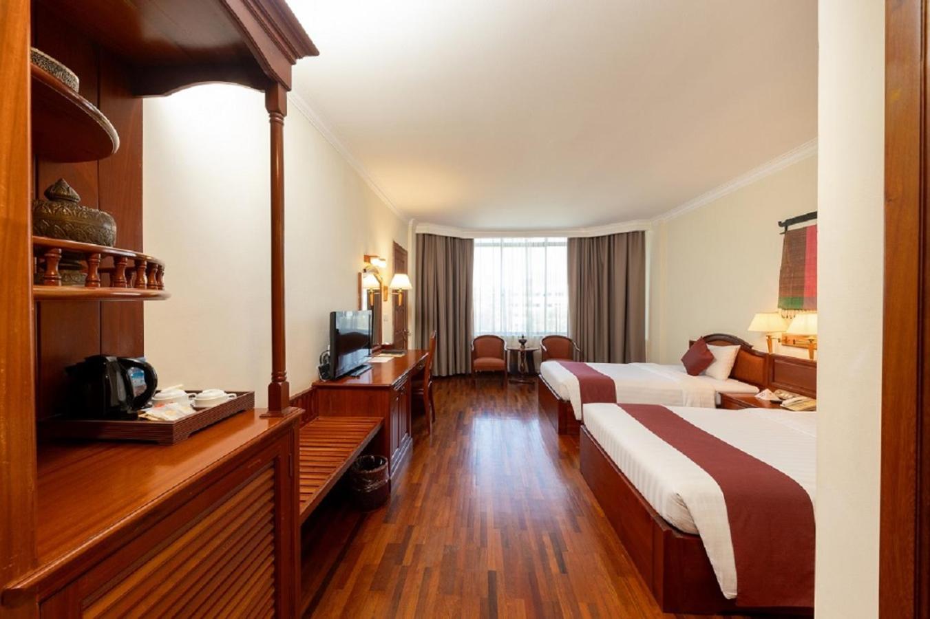 Deluxe Double Room - Photo 23