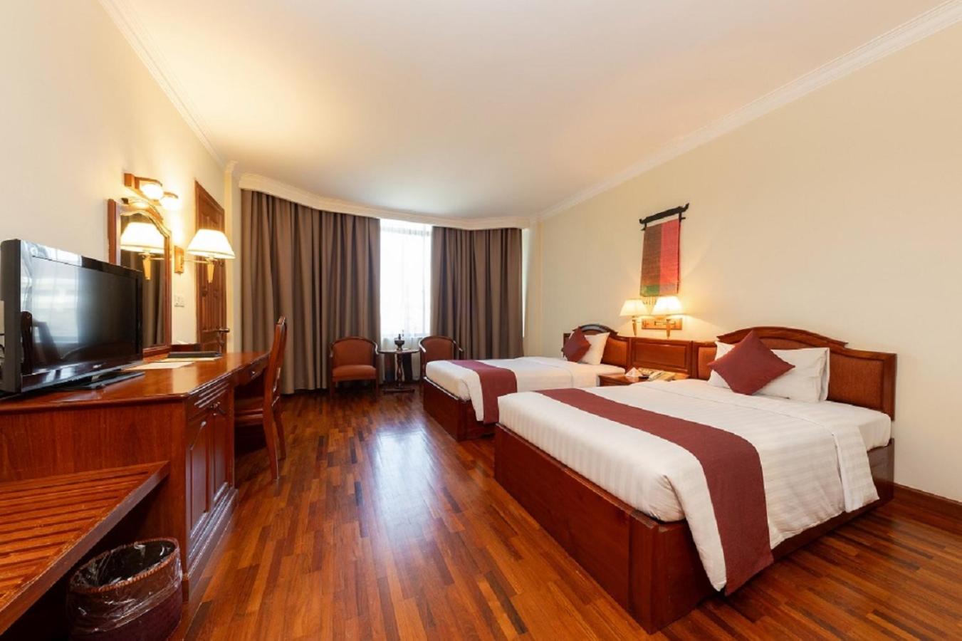 Deluxe Double Room - Photo 25