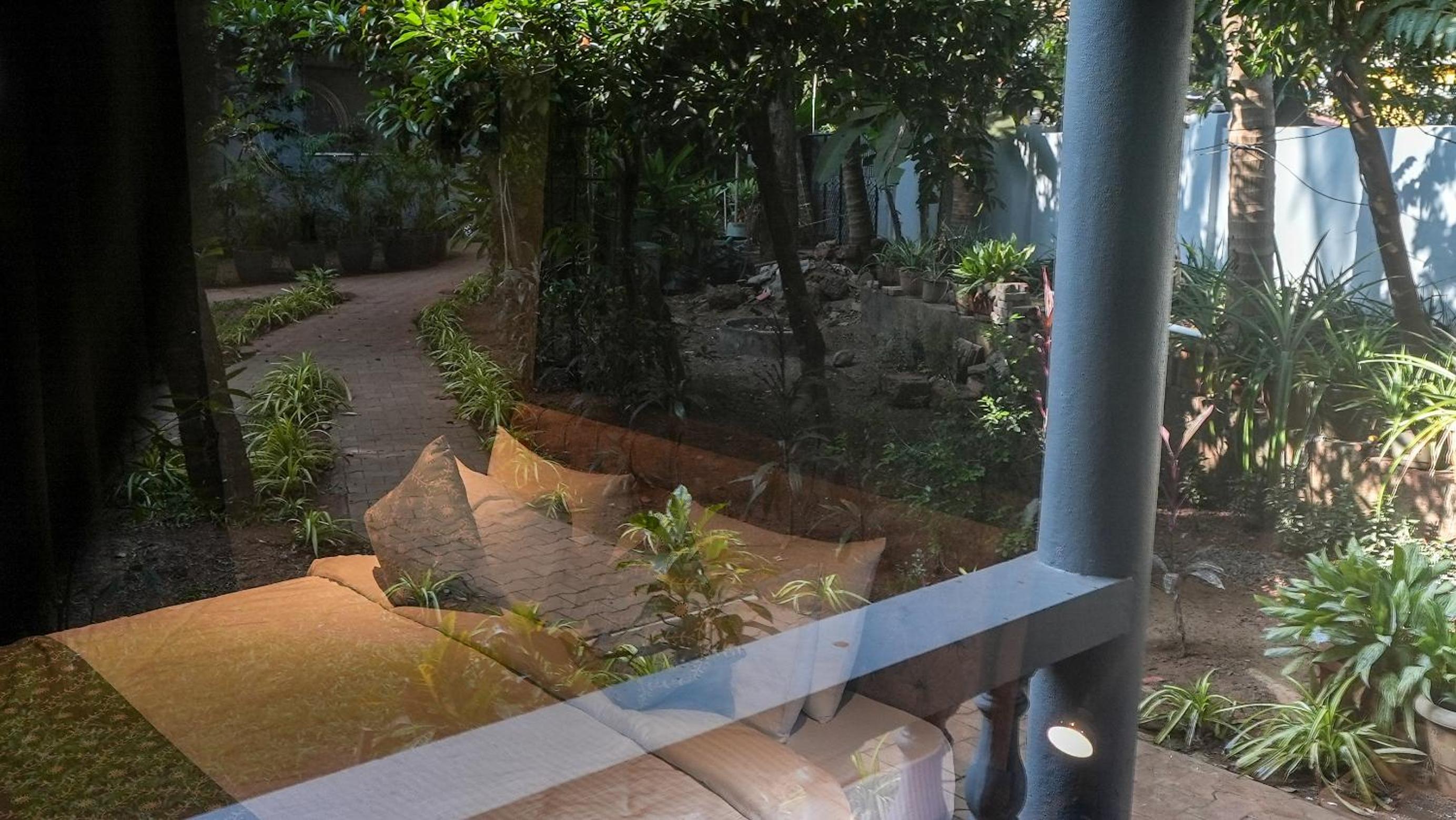 Studio with Balcony - Photo 5