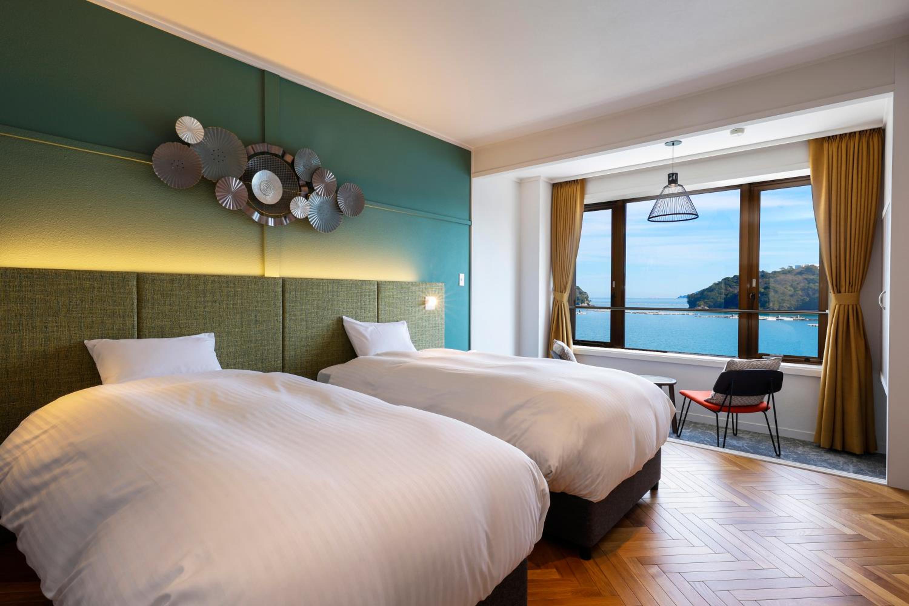 Twin Room with Sea View - Photo 8
