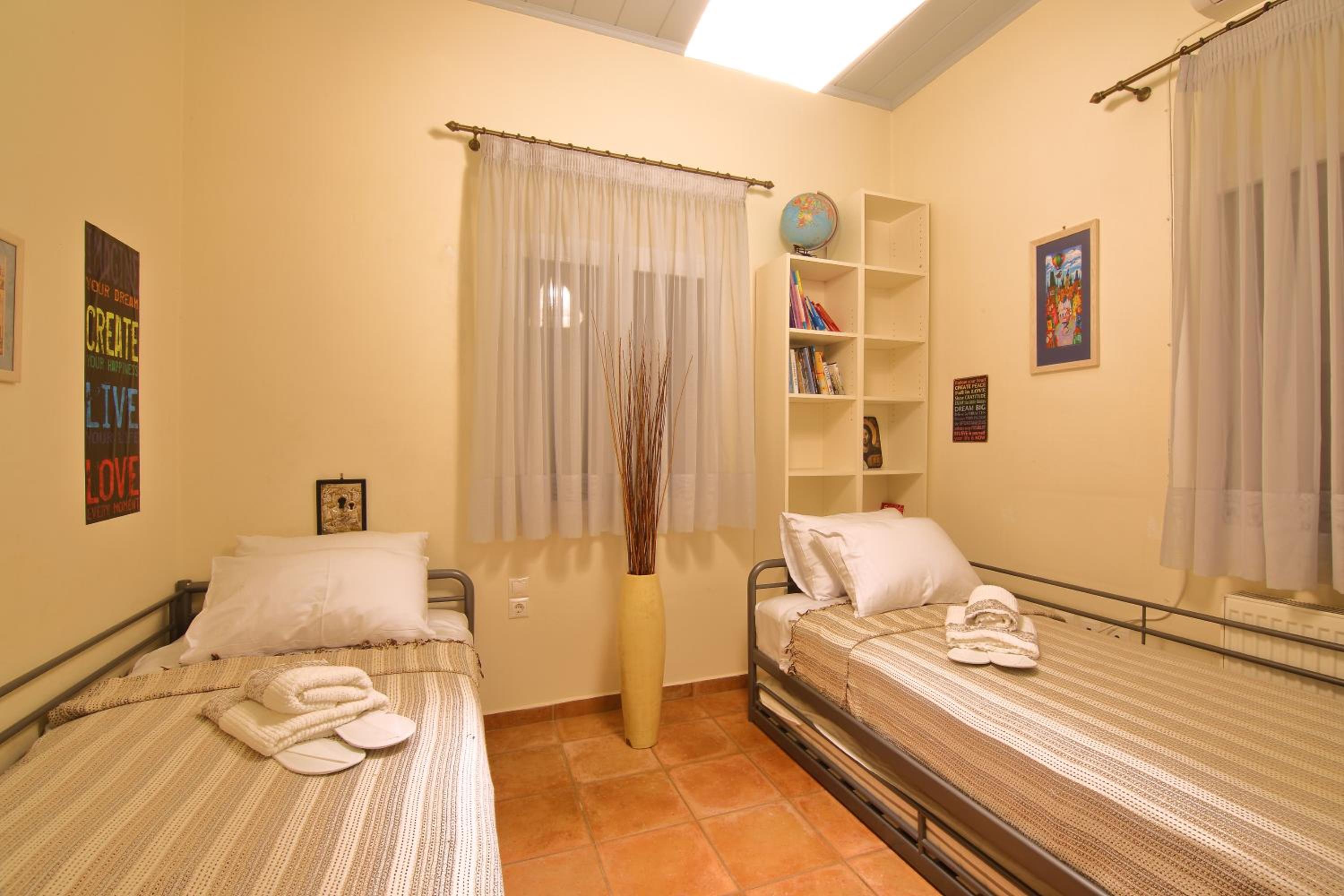 Three-Bedroom Villa photo 1