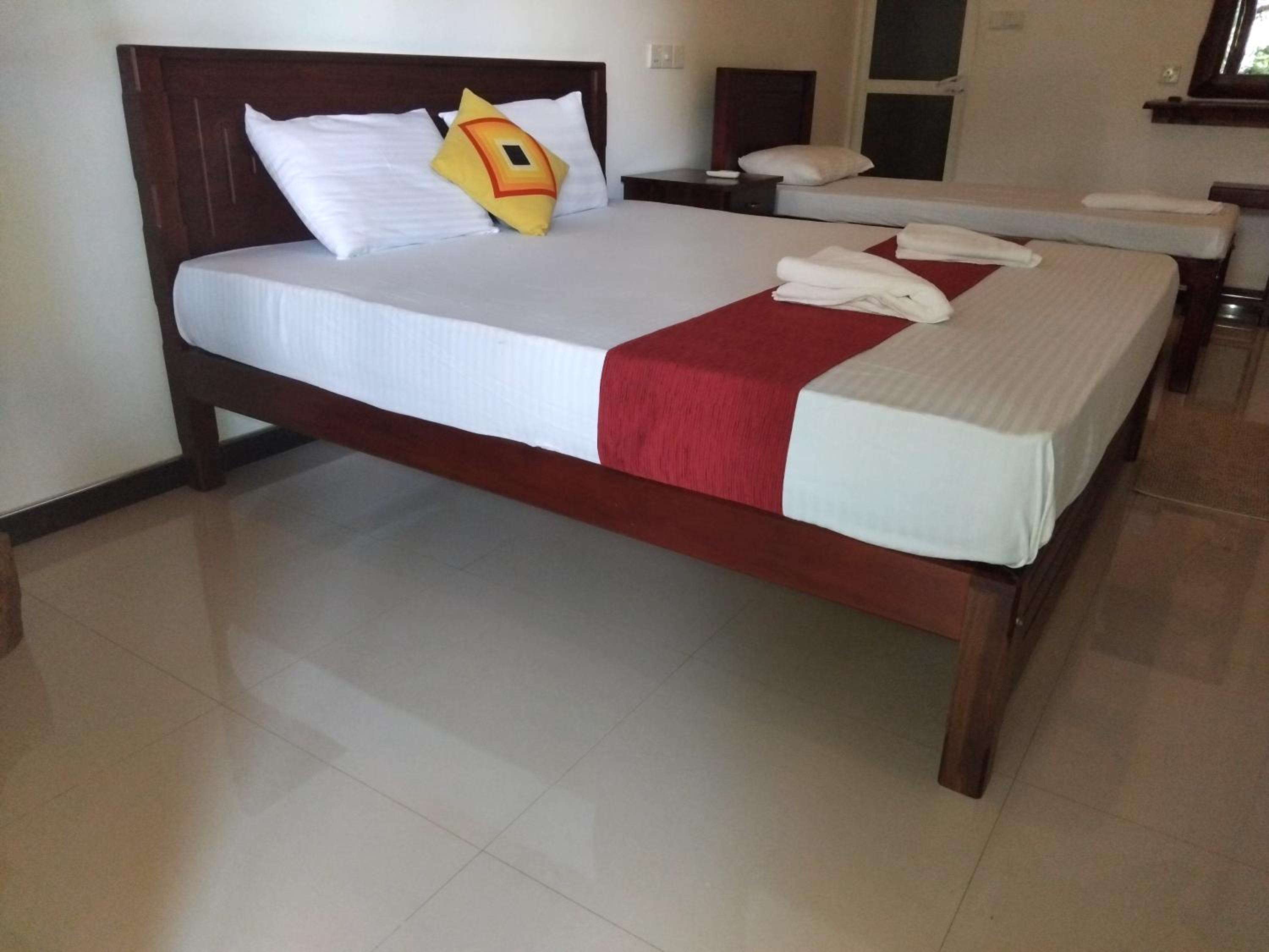 Deluxe Triple Room photo 3