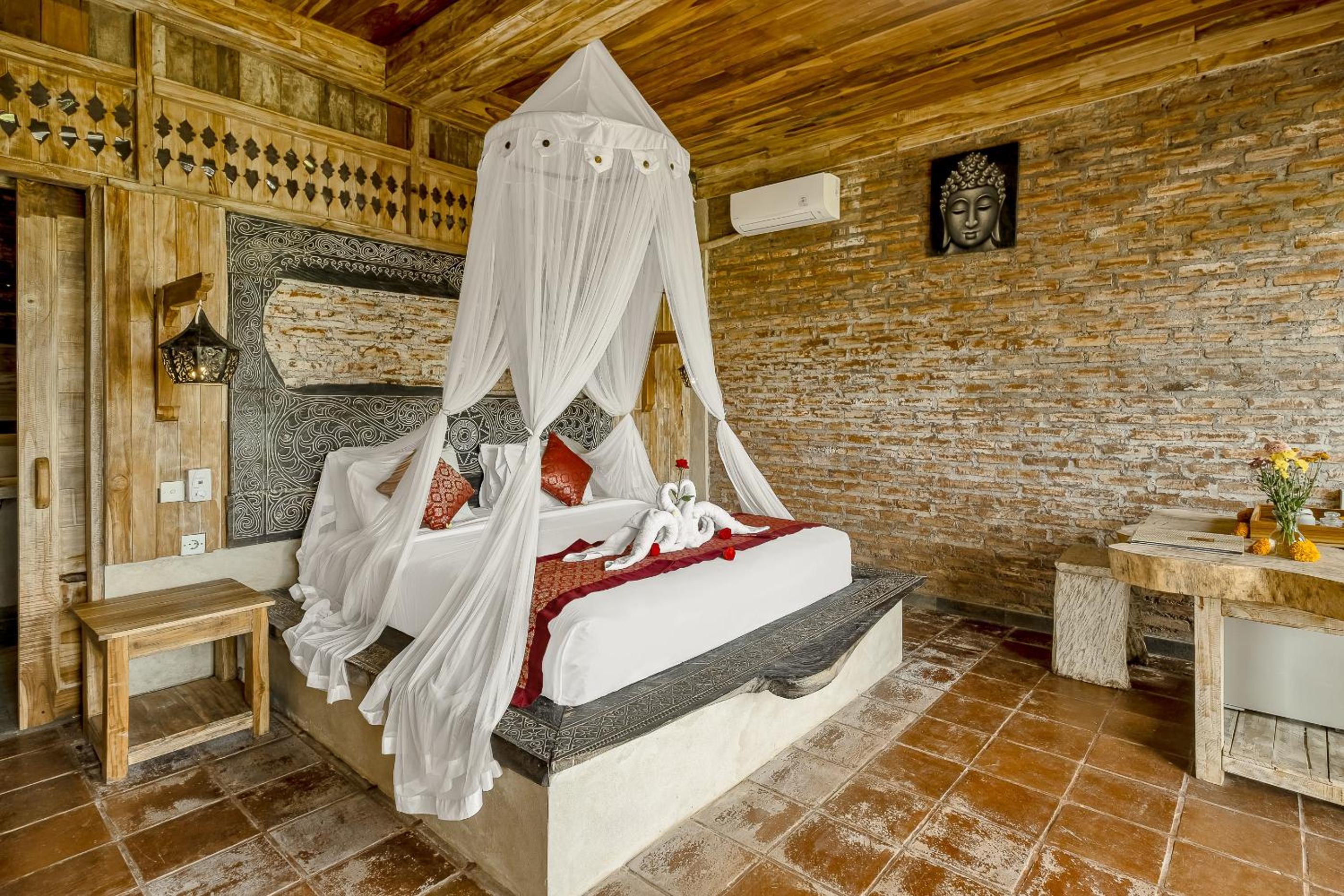Deluxe Double Room - Photo 16