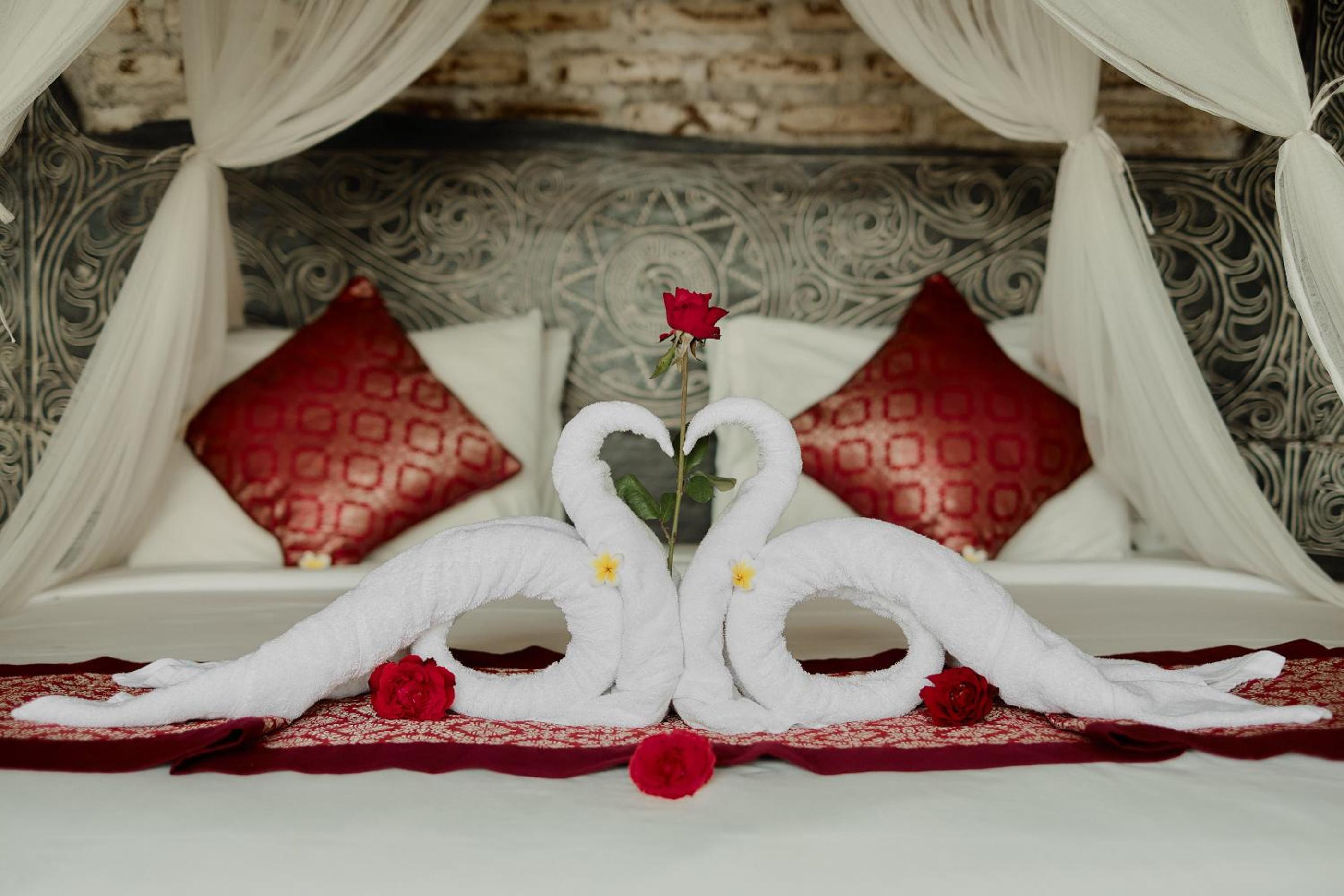 Deluxe Double Room - Photo 12