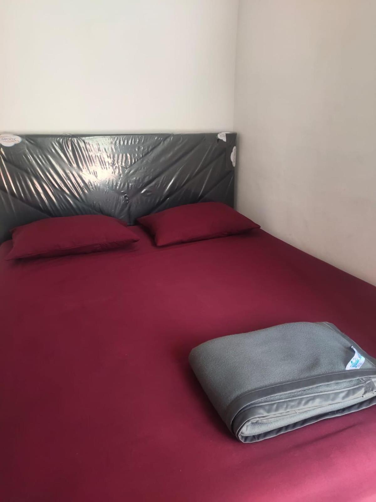 Standard Double or Twin Room - Photo 8