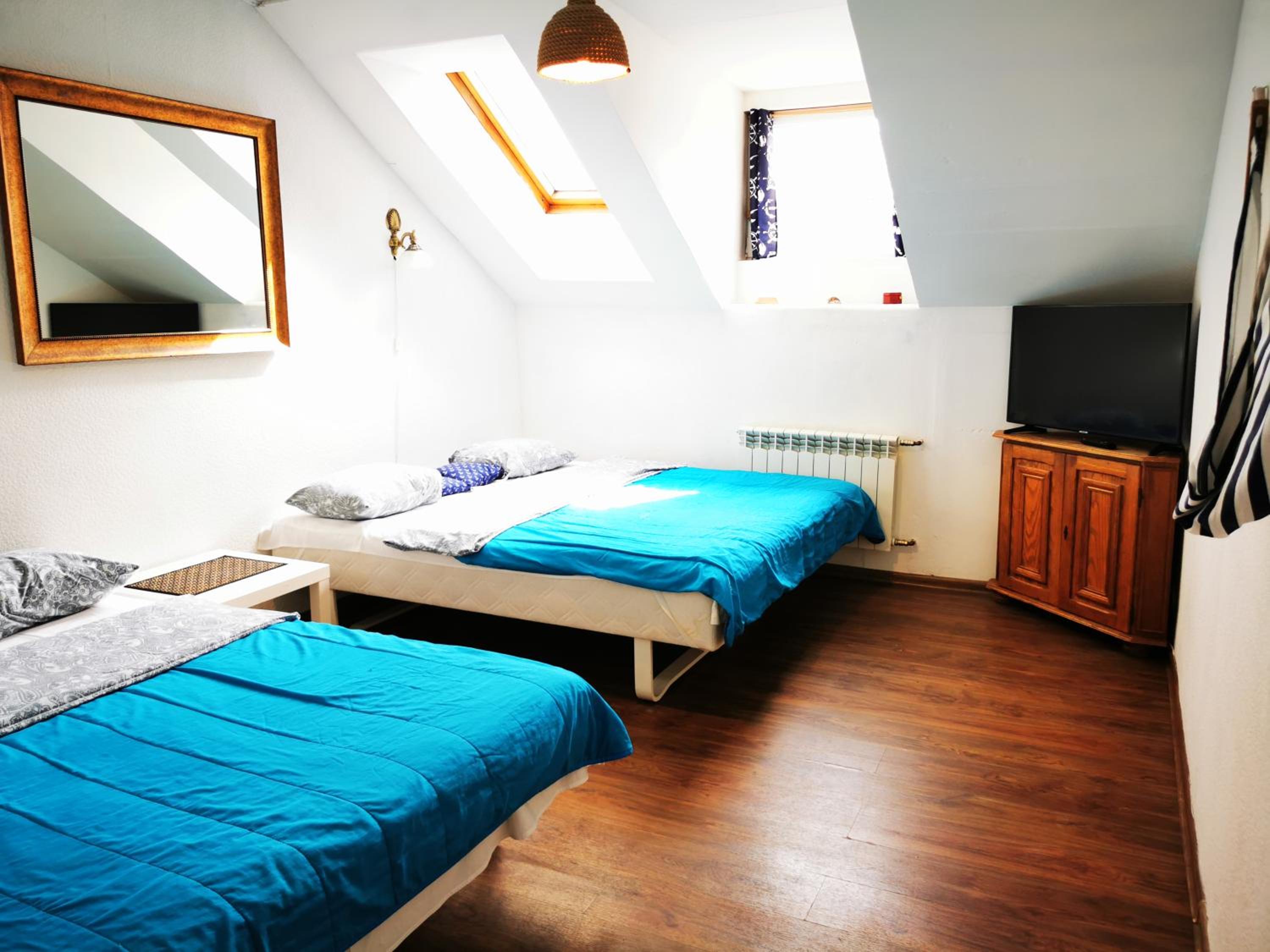One-Bedroom Apartment photo 2