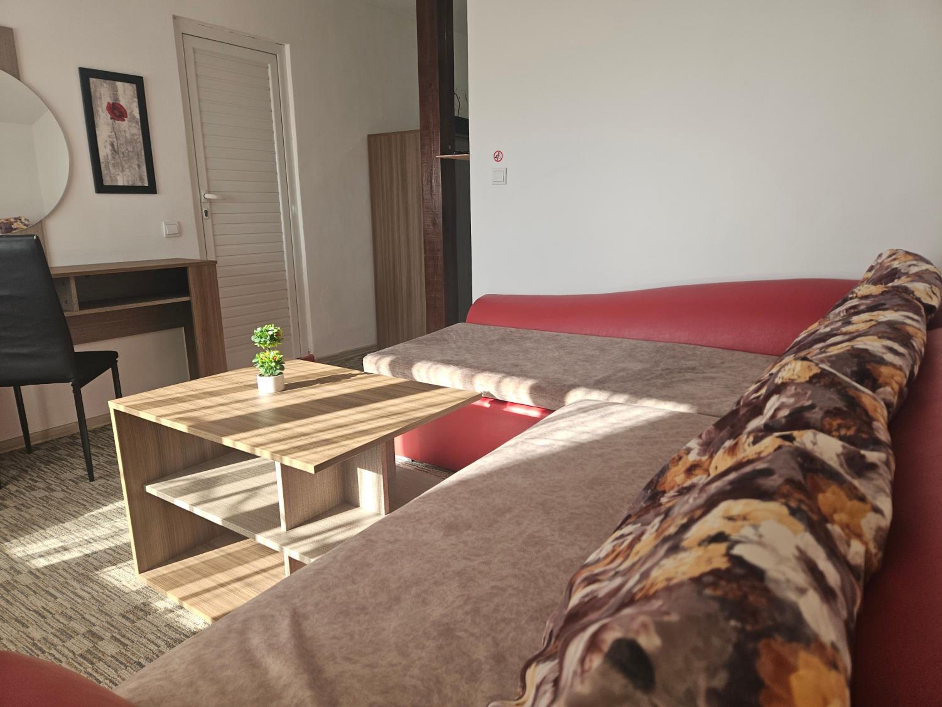 Family Suite with Panoramic View (No Balcony)