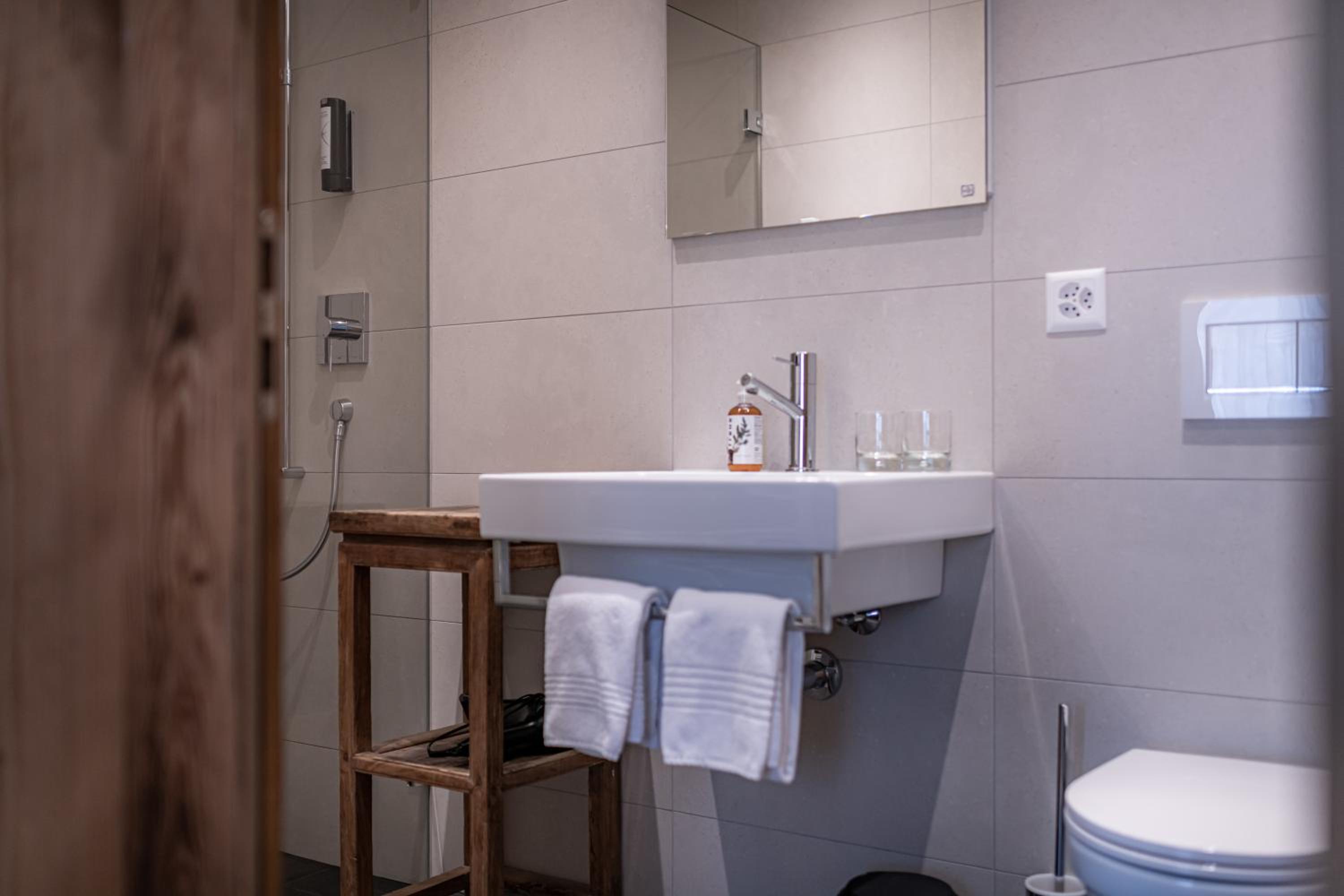 Alpine Suite - Photo 3