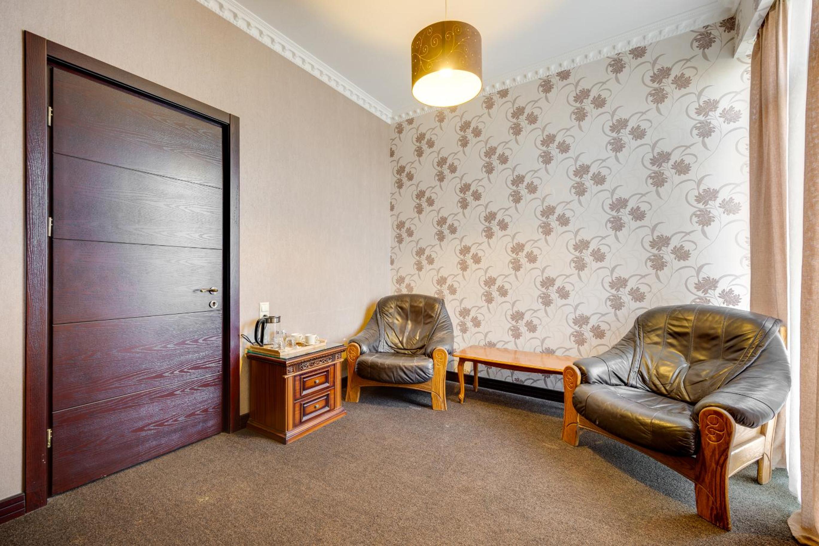 Large Twin Room