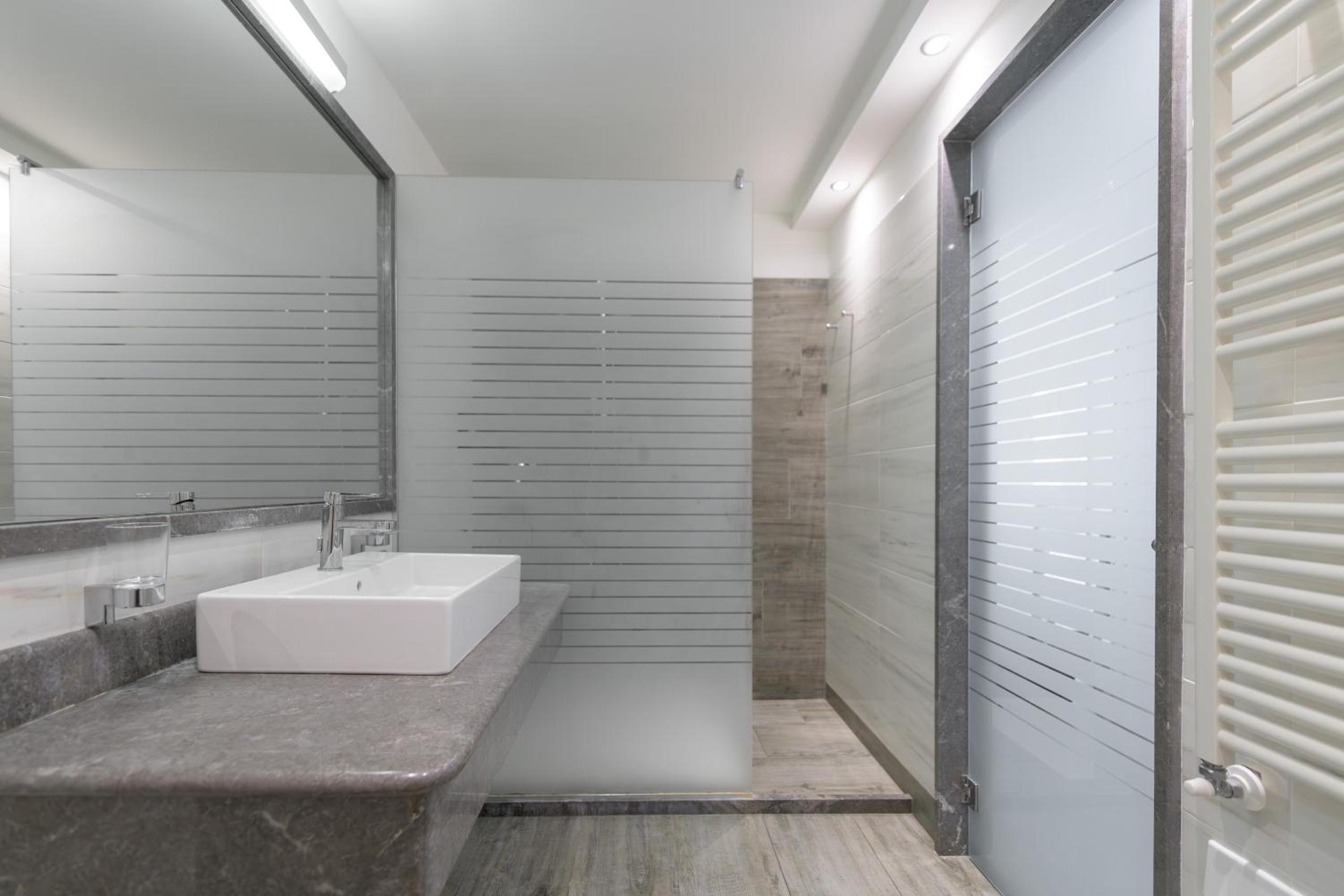 Deluxe Double or Twin Room with Lake View photo 3