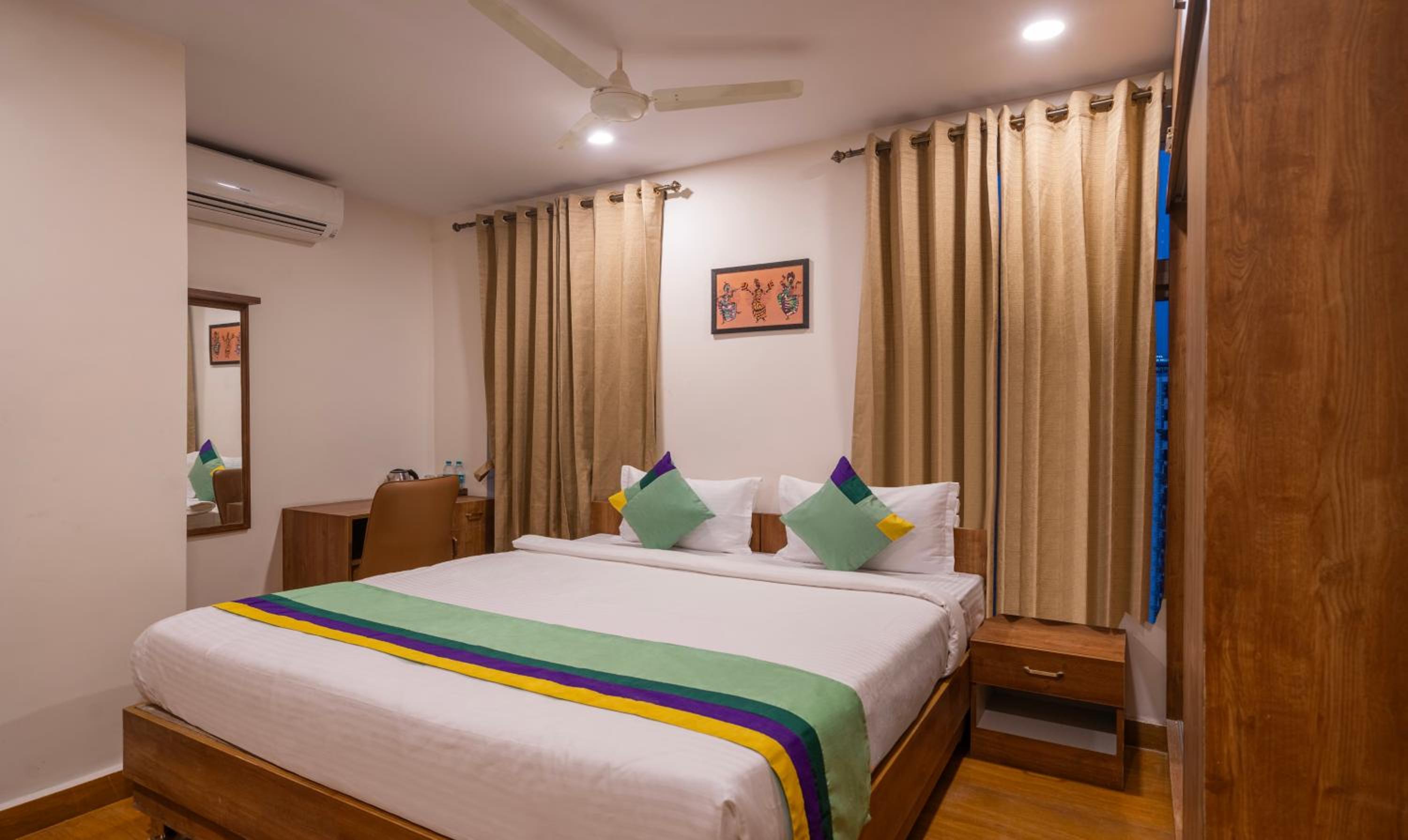 Standard Room With City View