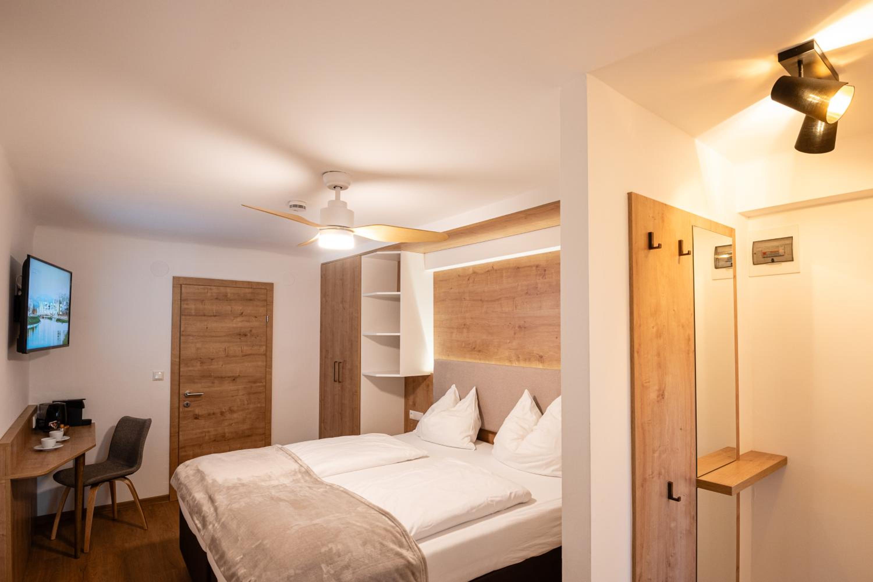  Comfort Double Room with Terrace - Photo 1