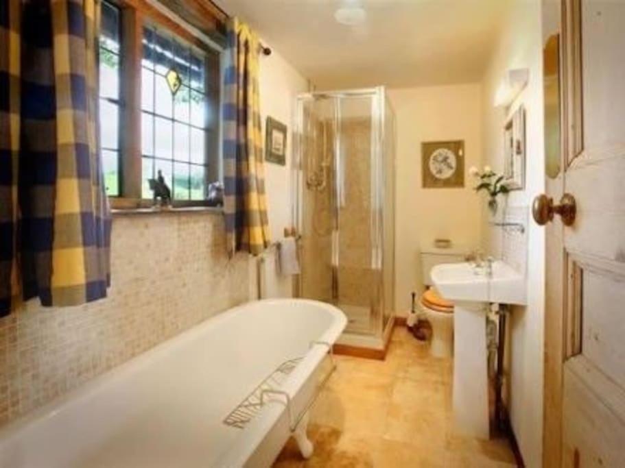 Three-Bedroom House photo 2