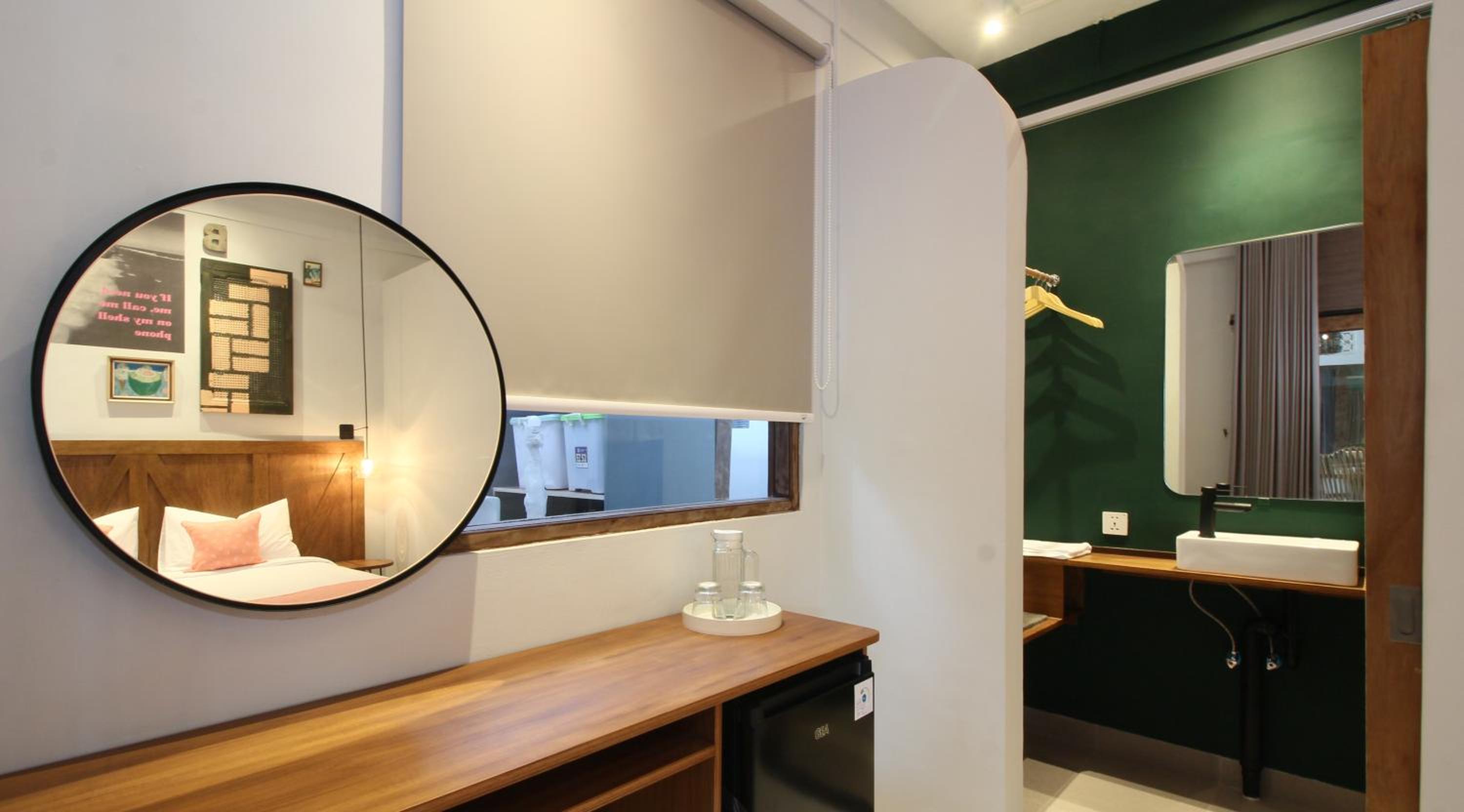 Deluxe Room - Photo 9